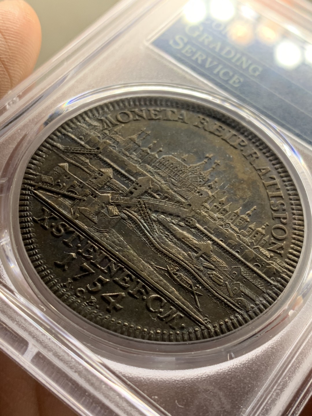 《竞宝斋》第47场-本周日，周一2场连拍（全场不限金额包邮） 1754年德国雷根斯堡城市景观五彩泰勒 PCGS XF45 双面五彩 PCGS35周年纪念盒