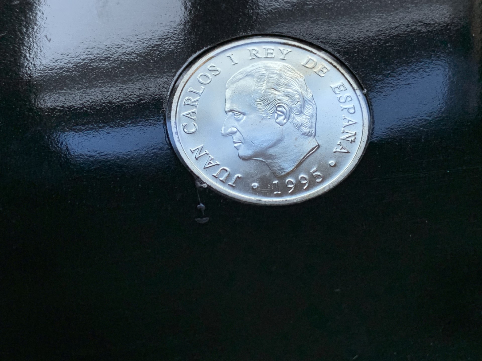 《竞宝斋》第47场-本周日，周一2场连拍（全场不限金额包邮） 卡装 西班牙1995年 2000比塞塔 银币 18克