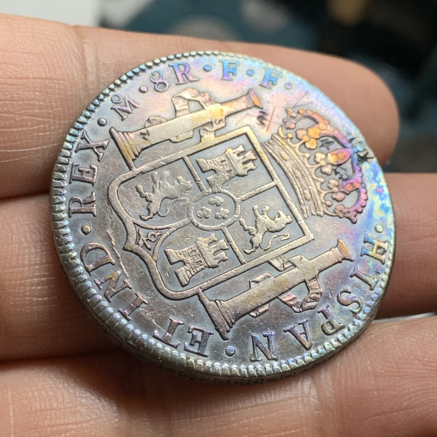 《竞宝斋》第47场-本周日，周一2场连拍（全场不限金额包邮） 1783年西班牙双柱8R 卡洛斯三世 西属墨西哥银币 双柱面环五彩包浆 背部有戳记