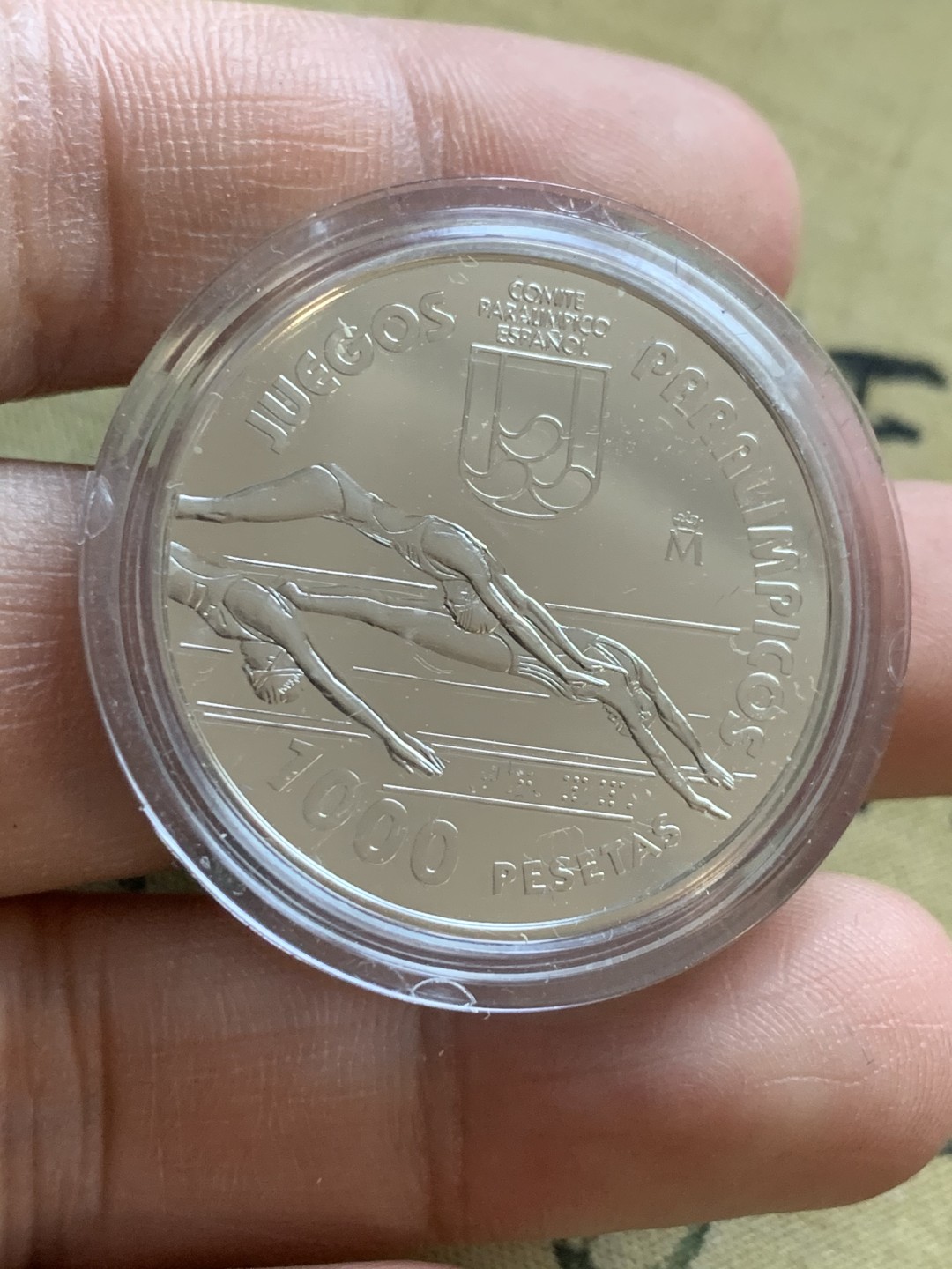 《竞宝斋》第47场-本周日，周一2场连拍（全场不限金额包邮） 13.5克 925银 原盒证书 西班牙1996年 奥运 1000比塞塔 精制银币