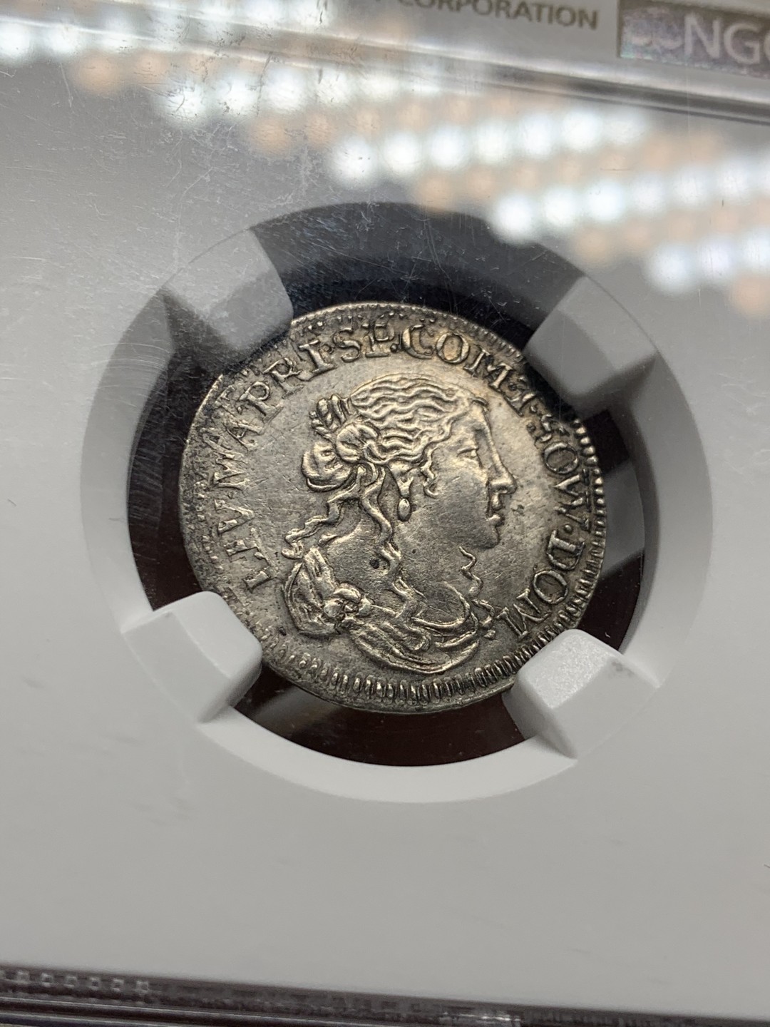 《竞宝斋》第47场-本周日，周一2场连拍（全场不限金额包邮） NGC-AUD 意大利塔萨罗洛 1666年好年份1LUI少女银币 早期难觅品种好品相 国外价格超高