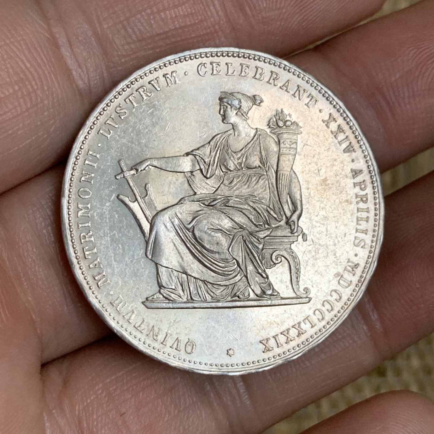 《竞宝斋》第48场-本周日，周一2场连拍（全场不限金额包邮） 奥地利 1879年茜茜公主2盾银币 热门品种 UNC状态镜面底板