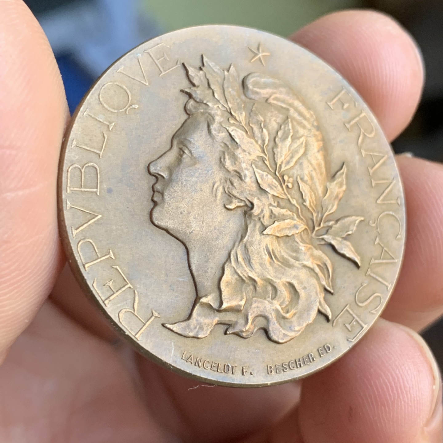 《竞宝斋》第48场-本周日，周一2场连拍（全场不限金额包邮） 法国 1899年  玛丽安娜女神 铜章 18.5克 35.8mm直径