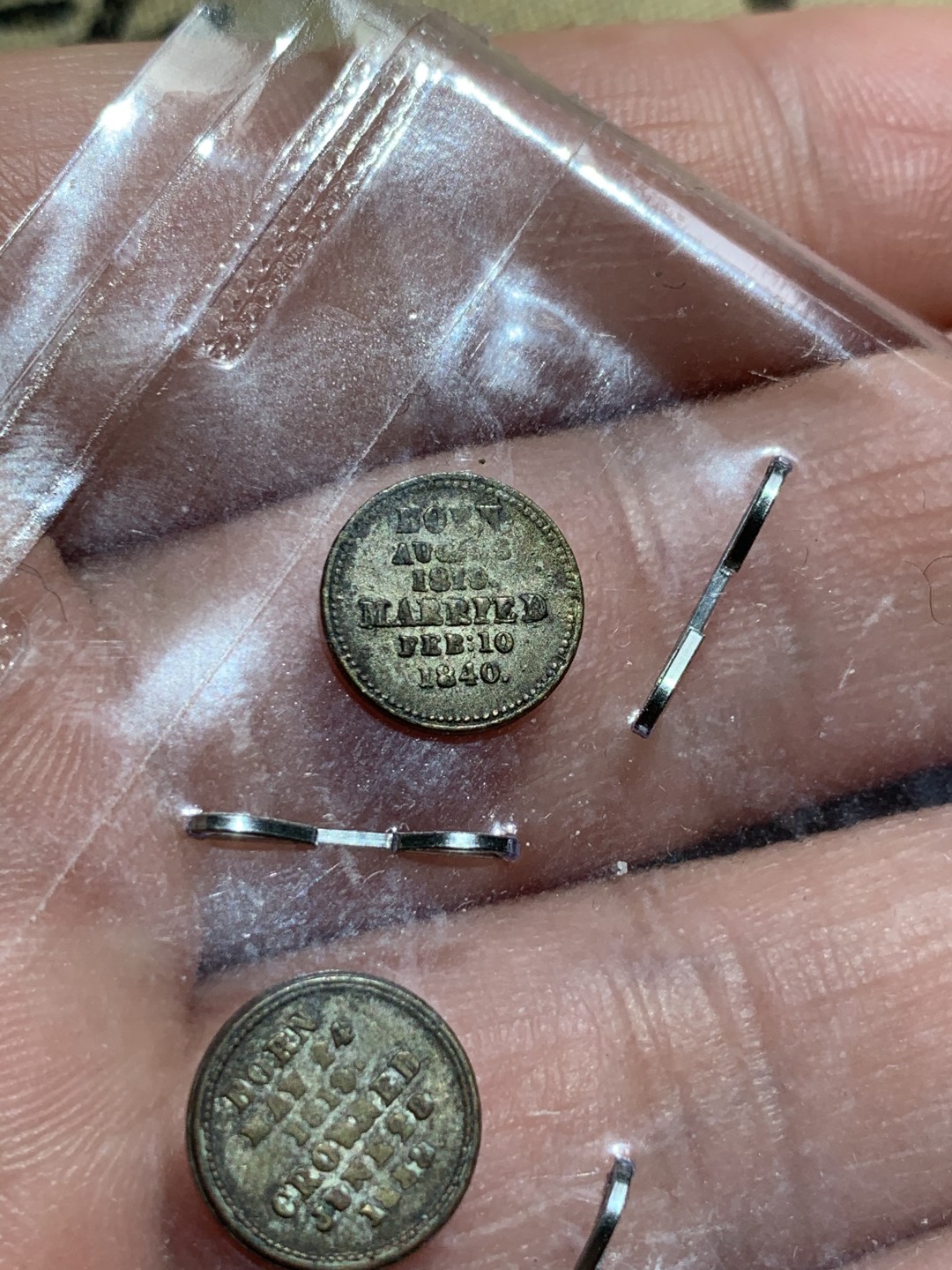 《竞宝斋》第48场-本周日，周一2场连拍（全场不限金额包邮） （2枚一组）英国小维和阿尔伯特 珍惜币 半法新各一枚