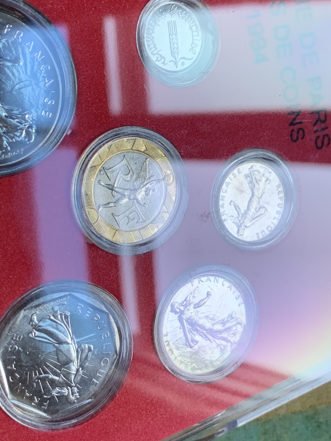 《竞宝斋》第48场-本周日，周一2场连拍（全场不限金额包邮） 法国1994年清年份官方原装套币BU 1分-20法郎共10枚 克劳斯编号MS9