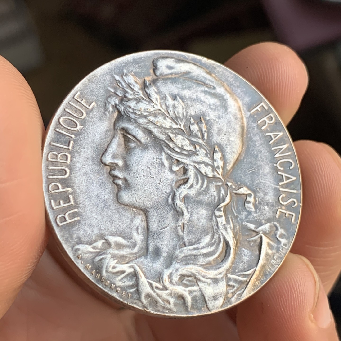 《竞宝斋》第48场-本周日，周一2场连拍（全场不限金额包邮） 法国 玛丽安娜 1936年 镀银铜章 33.5克 40.8mm