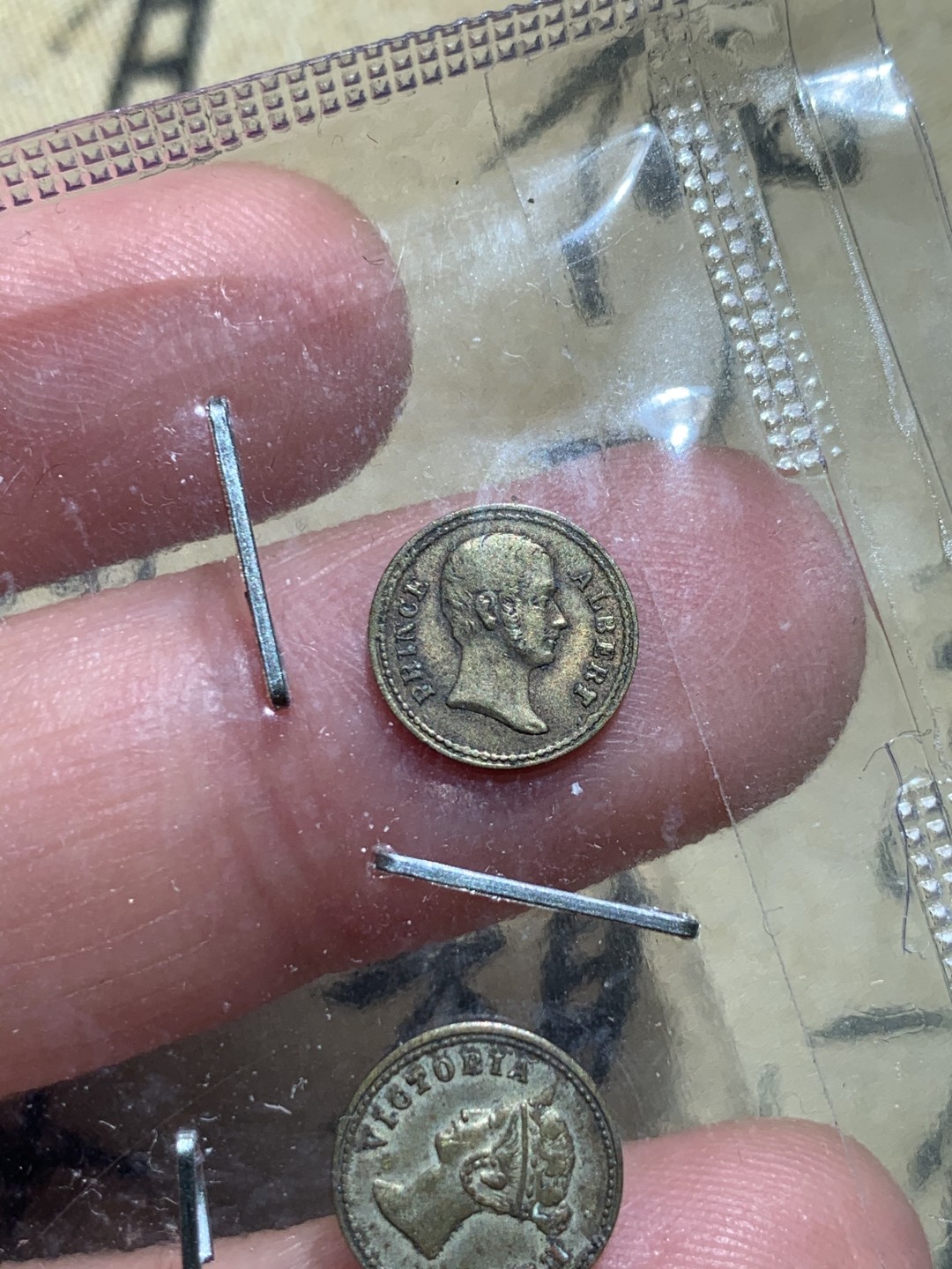 《竞宝斋》第48场-本周日，周一2场连拍（全场不限金额包邮） （2枚一组）英国小维和阿尔伯特 珍惜币 半法新各一枚