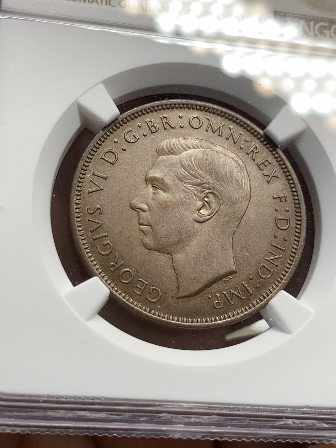 《竞宝斋》第48场-本周日，周一2场连拍（全场不限金额包邮） NGC-MS64BN 英国1945年一便士大铜币 极美巧克力包浆