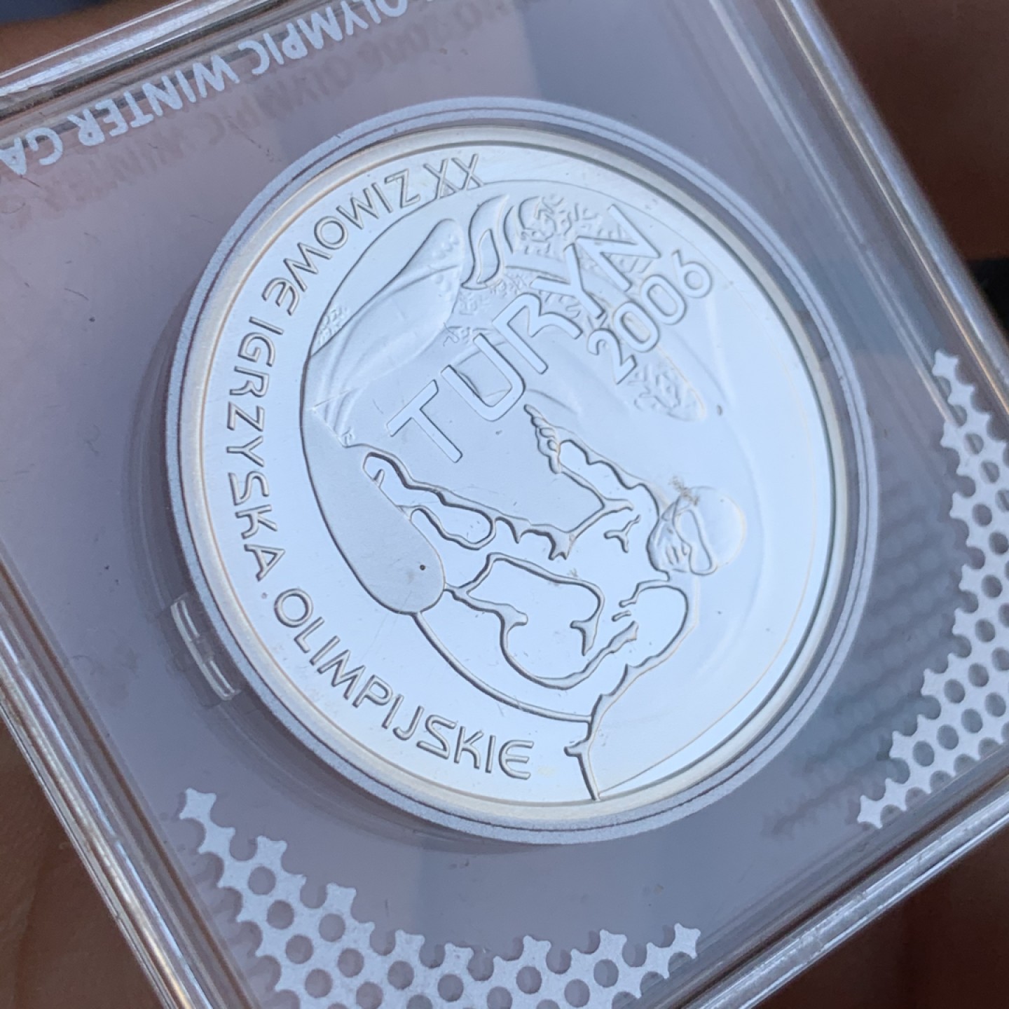 《竞宝斋》第48场-本周日，周一2场连拍（全场不限金额包邮） 波兰 2006年 10兹罗提 都灵冬奥会滑雪 精制银币 原盒包装