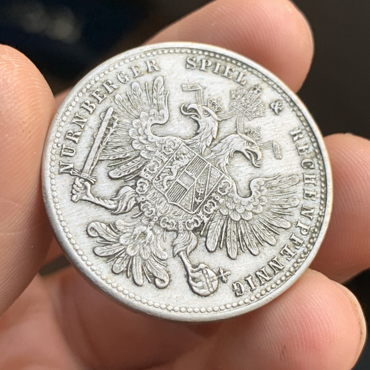 《竞宝斋》第48场-本周日，周一2场连拍（全场不限金额包邮） 德国 普鲁士威二章 15克 33.4直径 材质不明