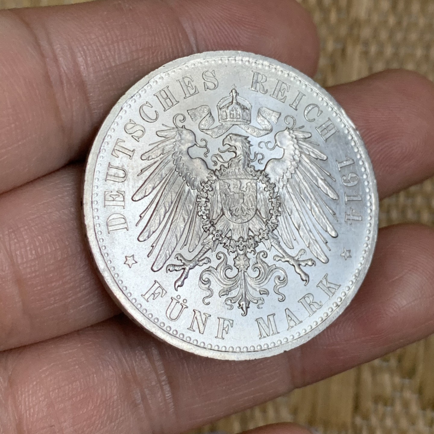 《竞宝斋》第48场-本周日，周一2场连拍（全场不限金额包邮） 德国1914年威廉二世军装5马克银币 MS带转光