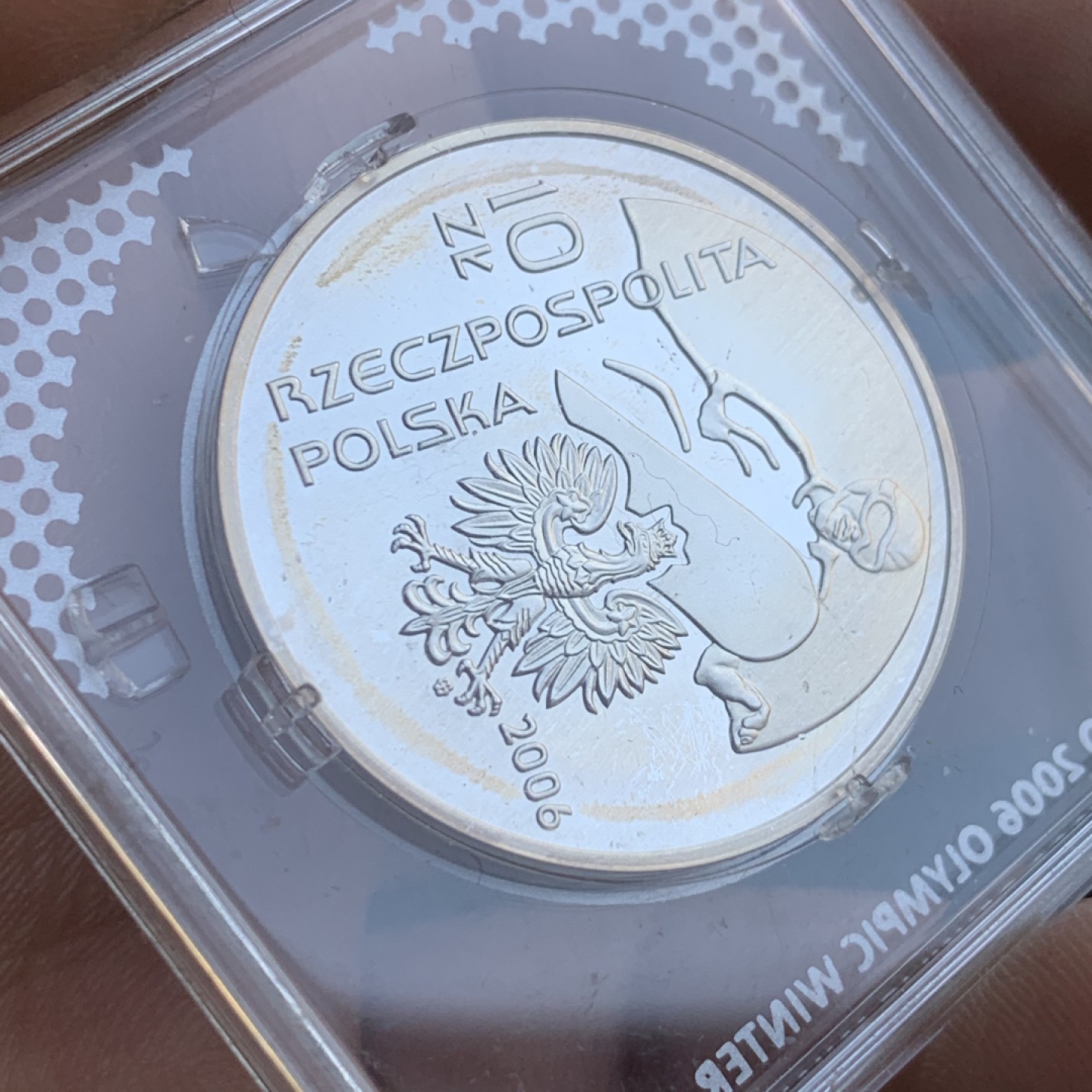 《竞宝斋》第48场-本周日，周一2场连拍（全场不限金额包邮） 波兰 2006年 10兹罗提 都灵冬奥会滑雪 精制银币 原盒包装