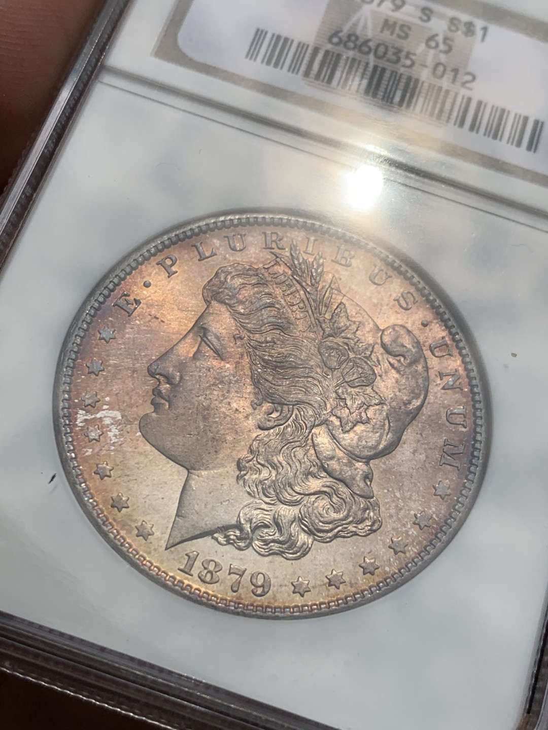 《竞宝斋》第48场-本周日，周一2场连拍（全场不限金额包邮） NGC-MS65 1879S摩根银币 老盒保存的极好 高分双面粉彩极少见！