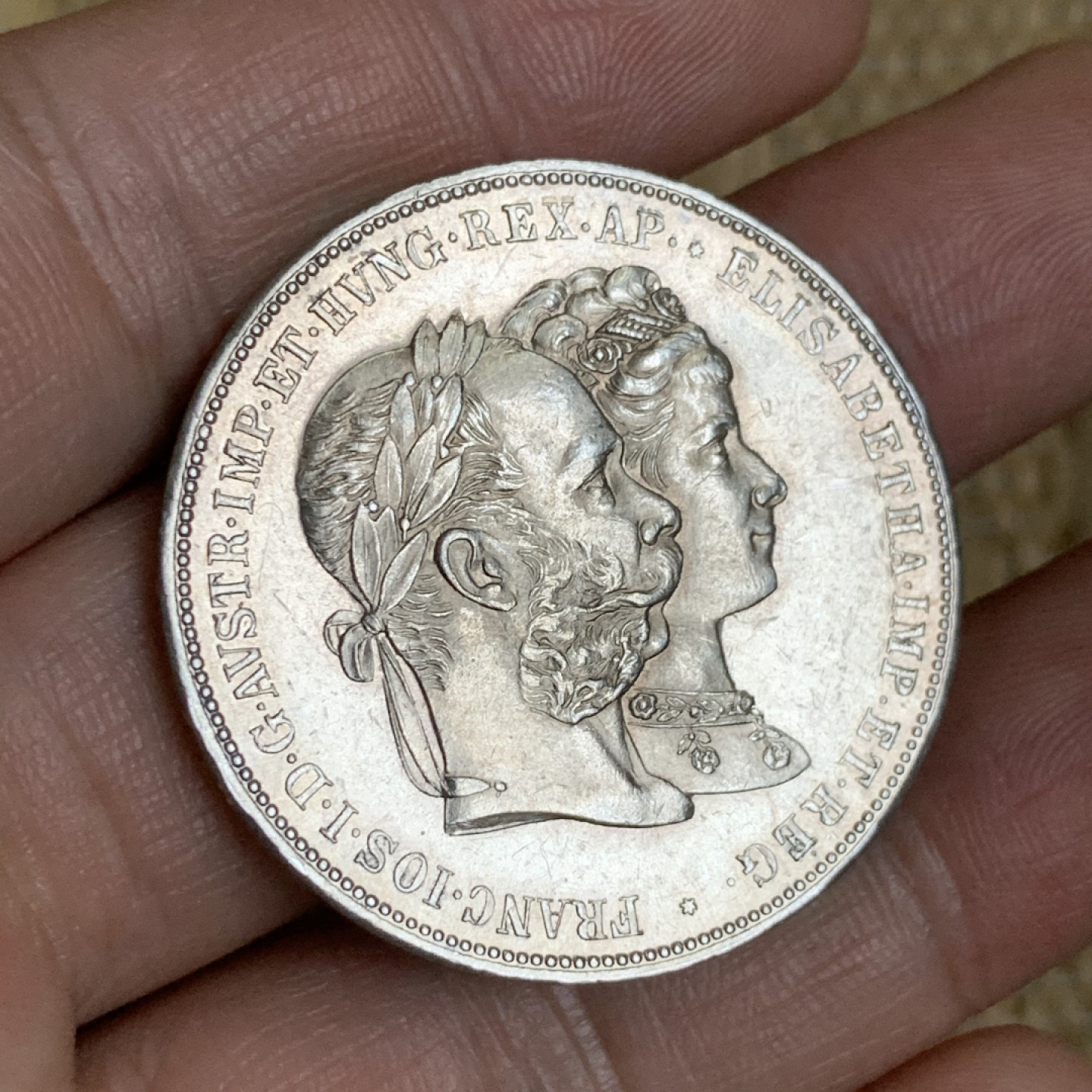 《竞宝斋》第48场-本周日，周一2场连拍（全场不限金额包邮） 奥地利 1879年茜茜公主2盾银币 热门品种 UNC状态镜面底板