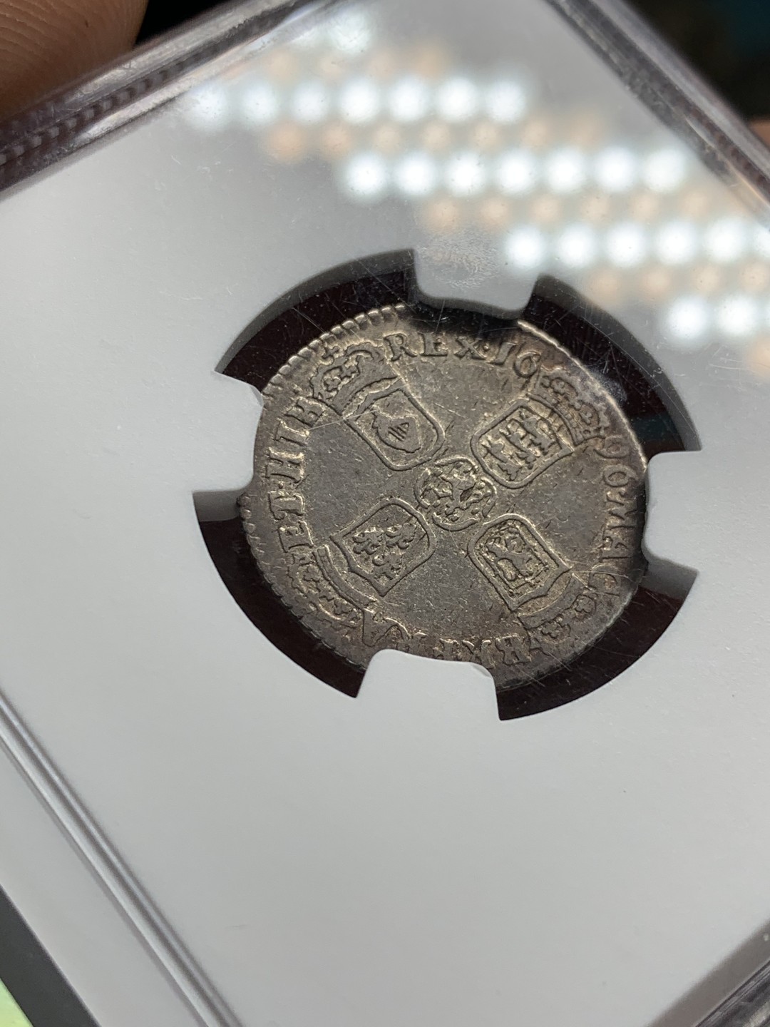 《竞宝斋》第48场-本周日，周一2场连拍（全场不限金额包邮） NGC-VF25 英国 1696年 威廉三世 六便士 银币 原汁原味 带彩。