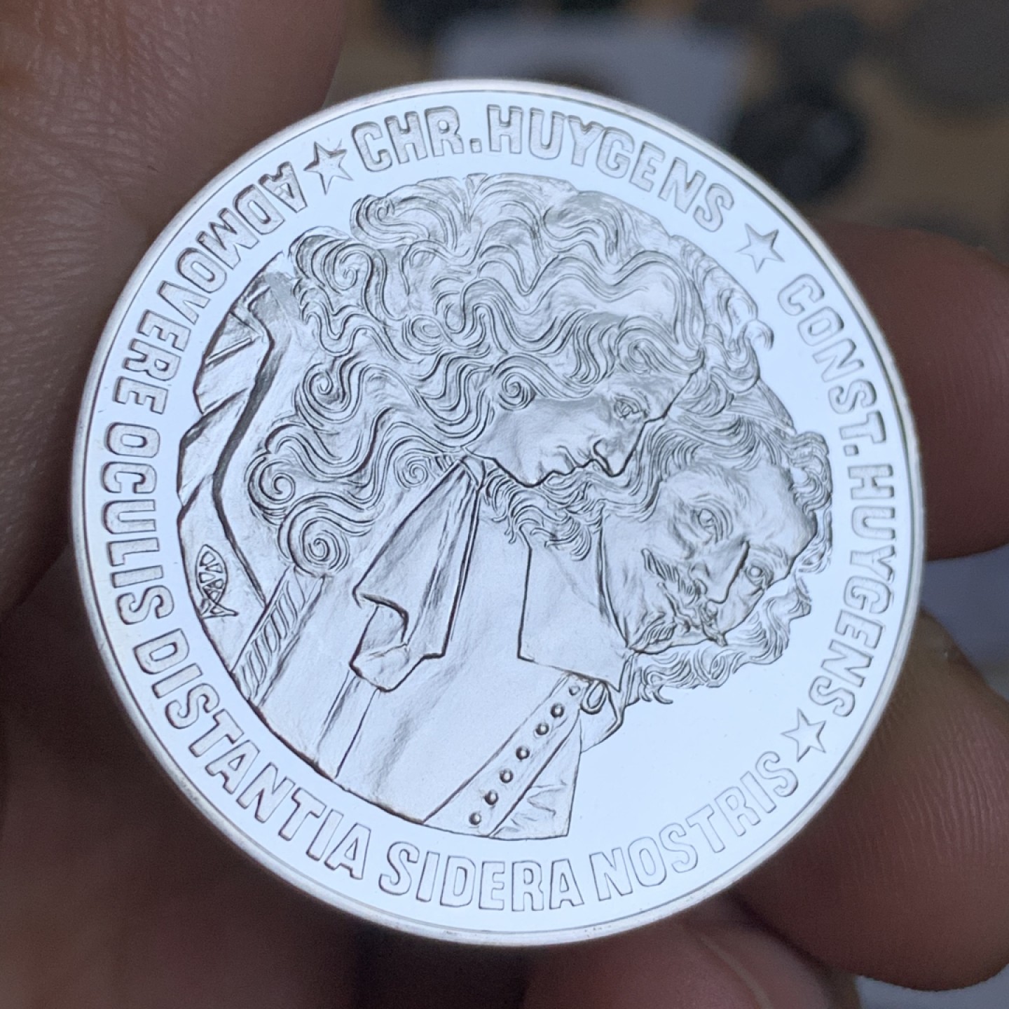 《竞宝斋》第48场-本周日，周一2场连拍（全场不限金额包邮） 荷兰 1989年 25 埃居 康斯坦丁-惠更斯和克里斯蒂安-惠更斯 纪年大银币  25克 925银