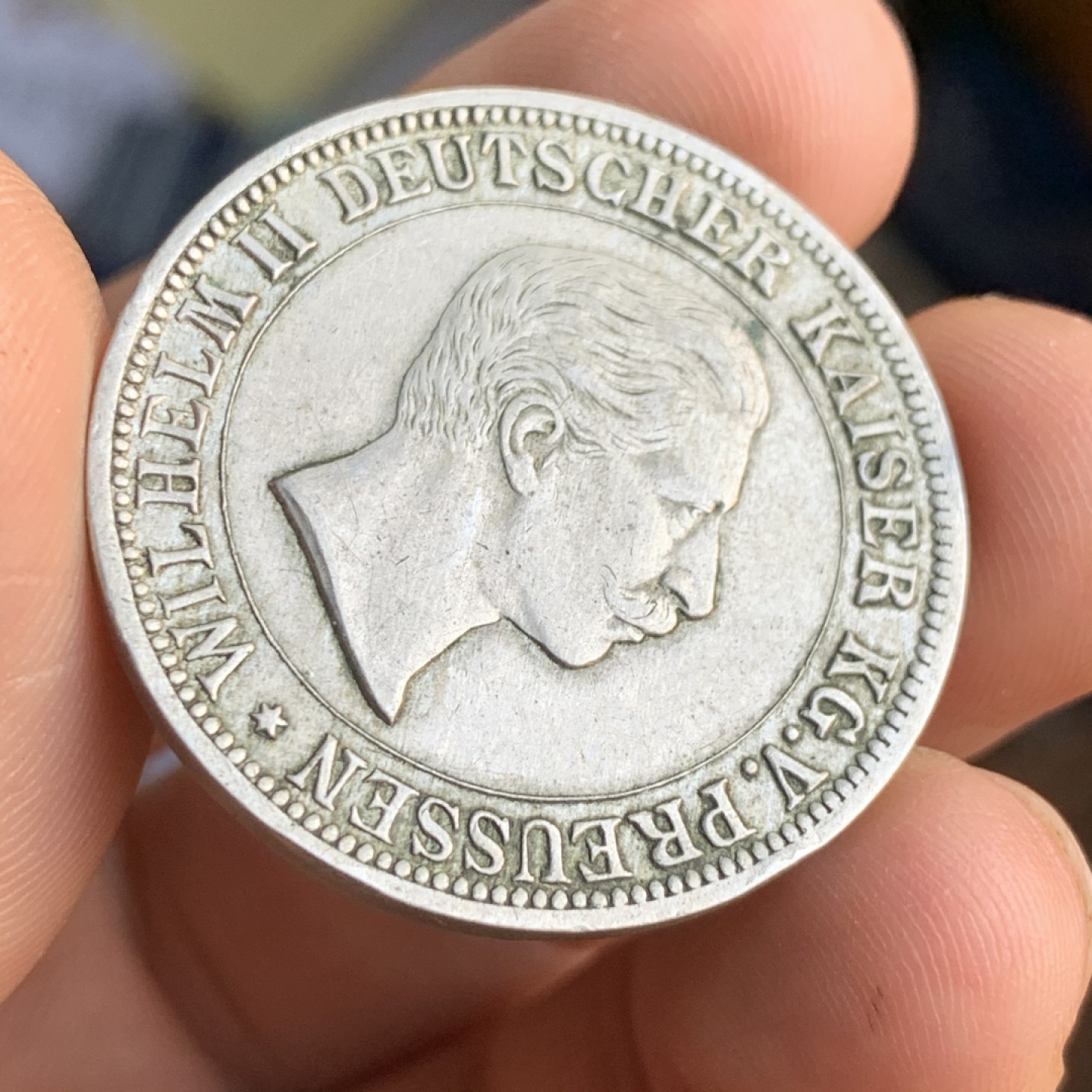 《竞宝斋》第48场-本周日，周一2场连拍（全场不限金额包邮） 德国 普鲁士威二章 15克 33.4直径 材质不明