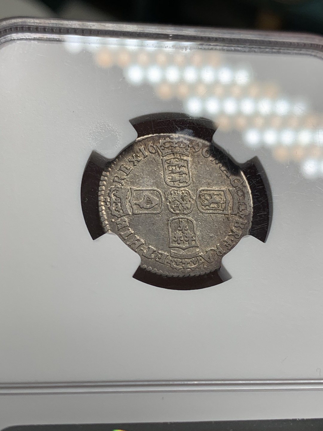 《竞宝斋》第48场-本周日，周一2场连拍（全场不限金额包邮） NGC-VF25 英国 1696年 威廉三世 六便士 银币 原汁原味 带彩。