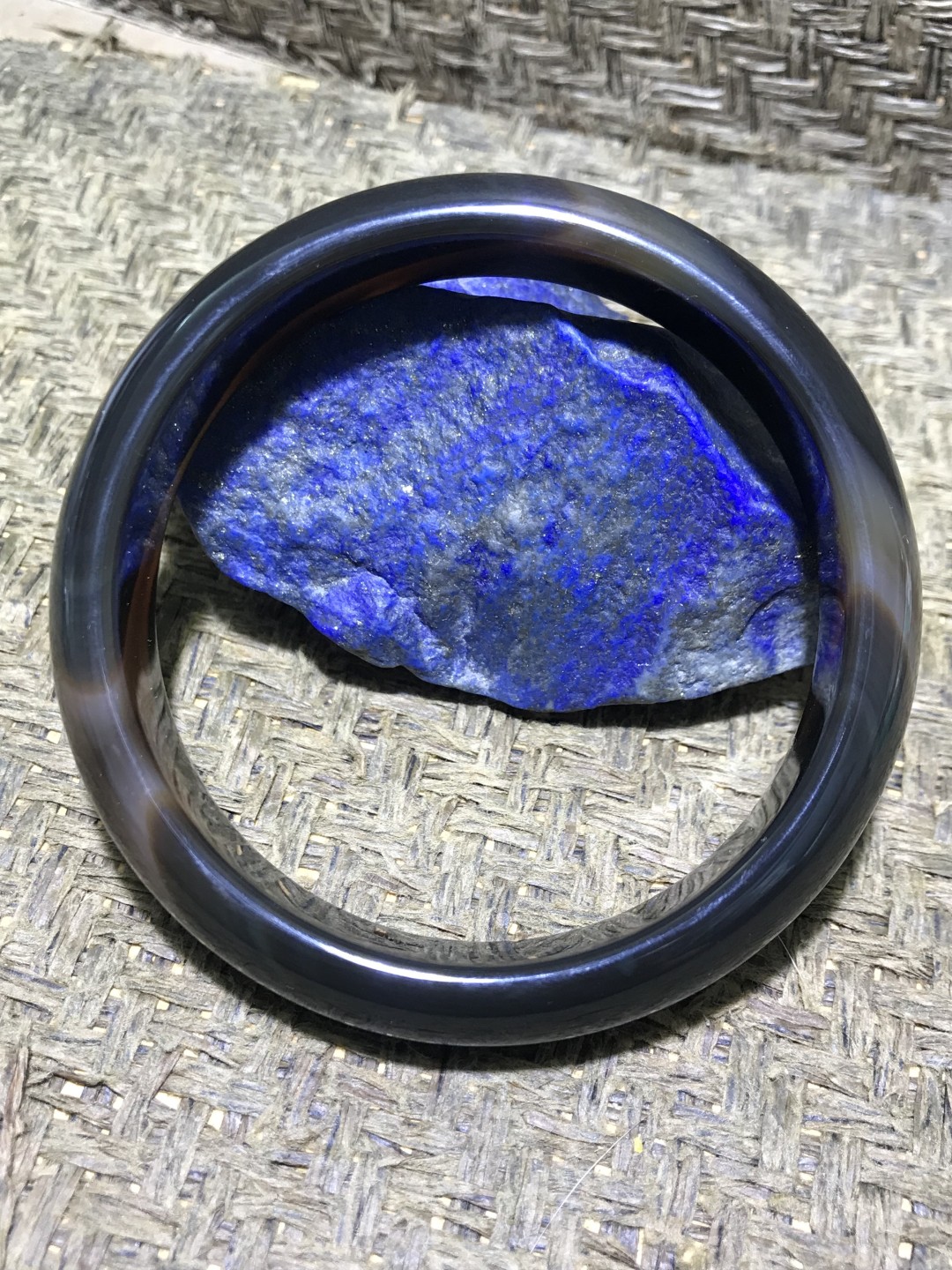 精品天然药师玛瑙手镯一只，