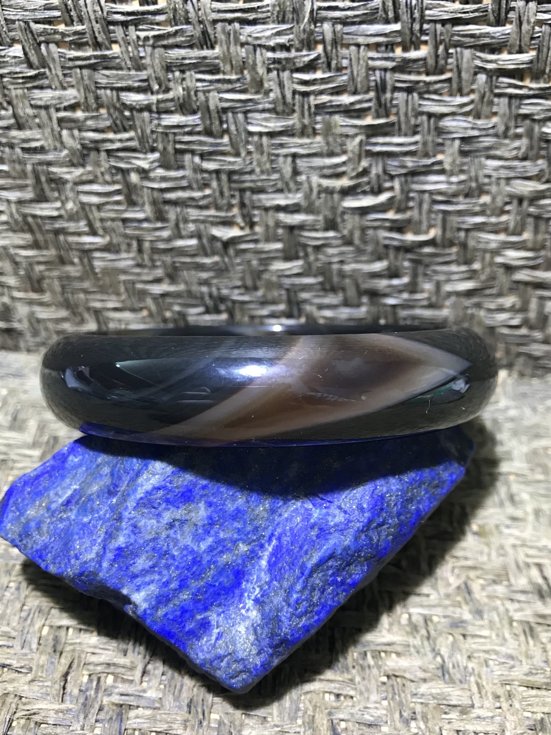 精品天然药师玛瑙手镯一只，