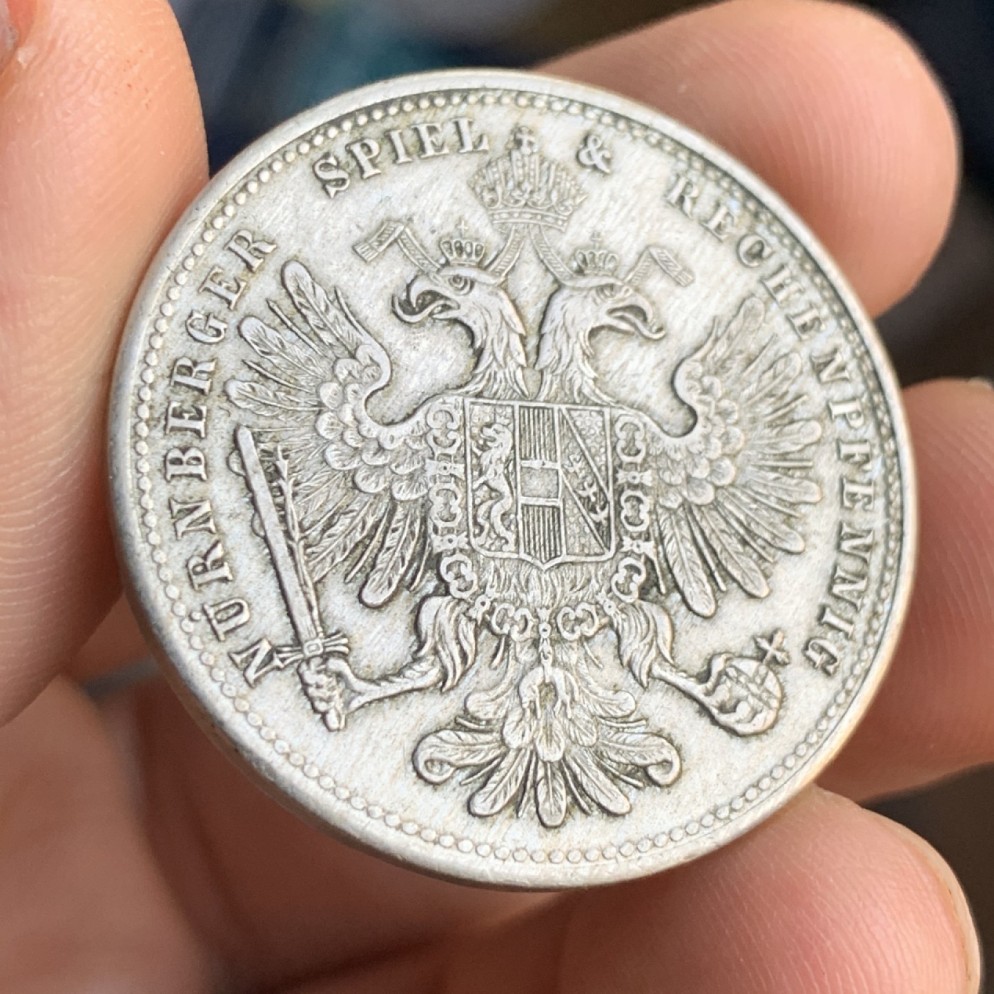 《竞宝斋》第48场-本周日，周一2场连拍（全场不限金额包邮） 德国 普鲁士威二章 15克 33.4直径 材质不明