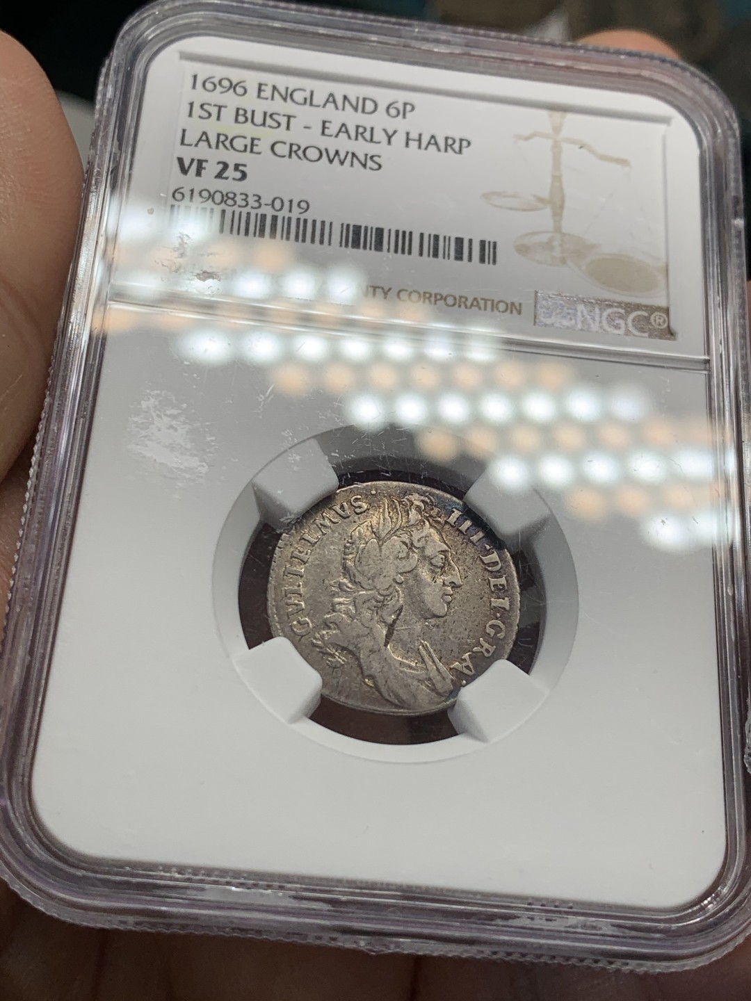 《竞宝斋》第48场-本周日，周一2场连拍（全场不限金额包邮） NGC-VF25 英国 1696年 威廉三世 六便士 银币 原汁原味 带彩。