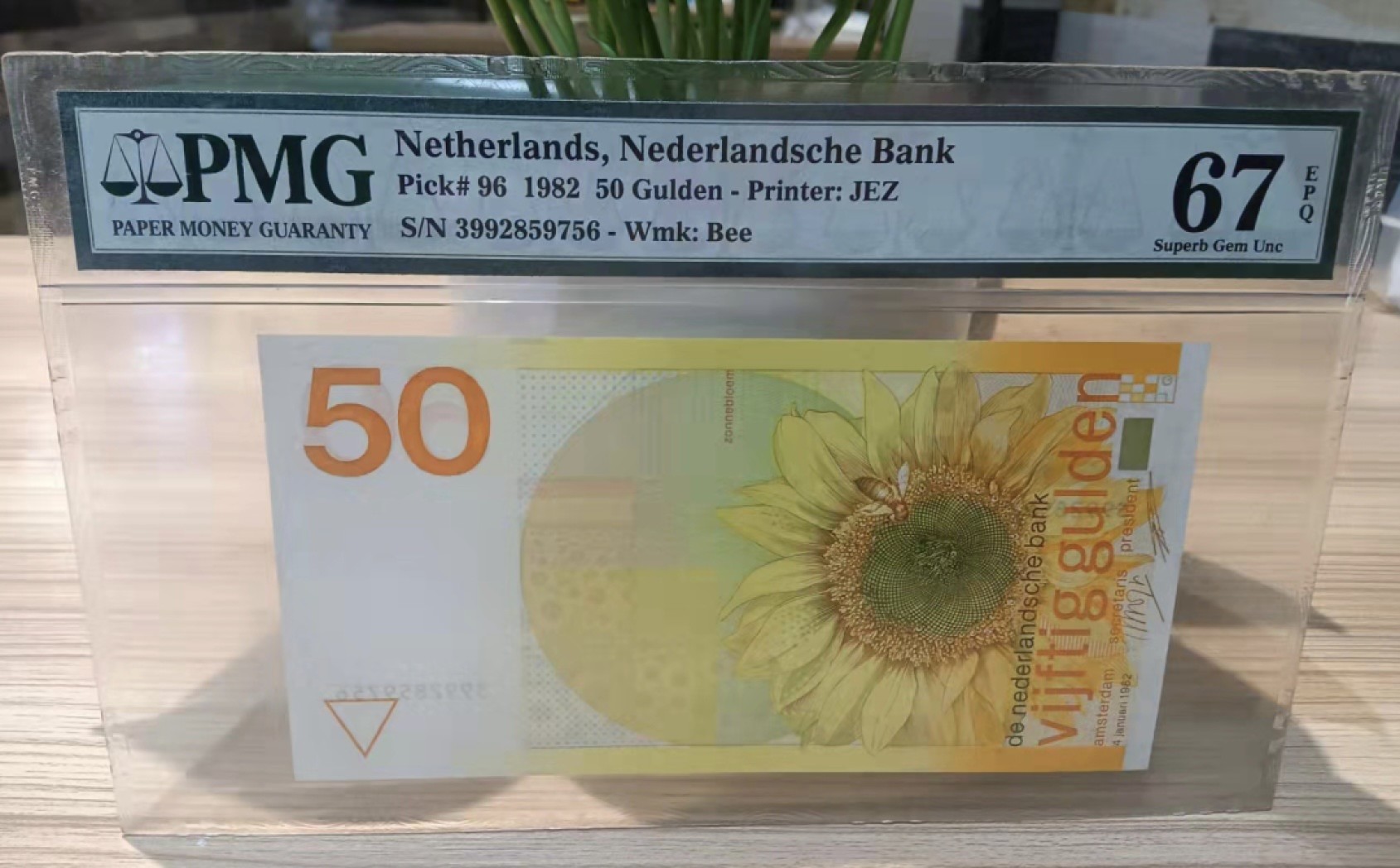 Chase Auction 第7期 - - 中外纸币、硬币、民国钞联拍！ 1982年荷兰50盾，PMG67，无4号码，荷兰三剑客向日葵！