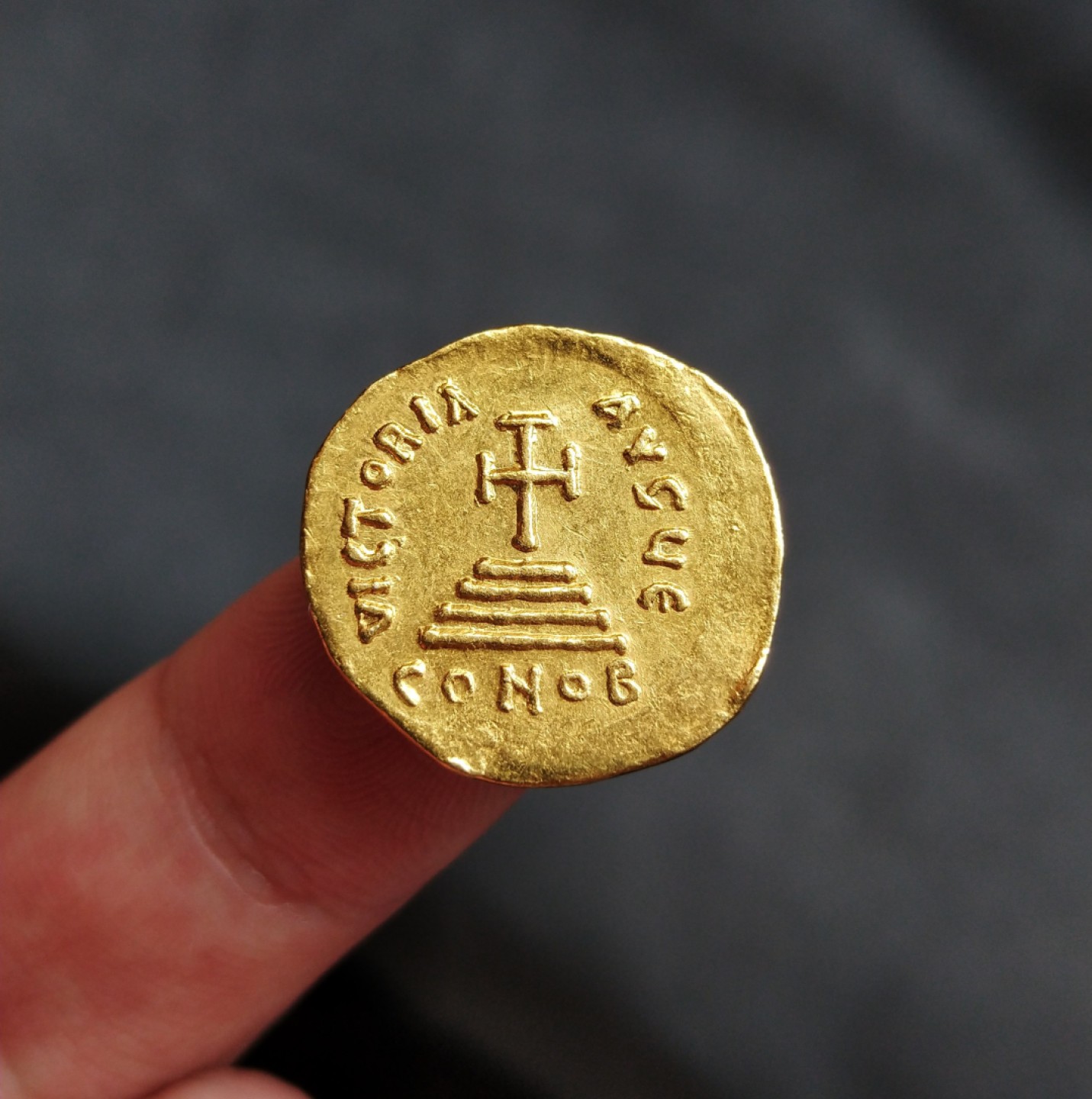 【拜占庭币】希拉克略皇帝索利多金币拜占庭金币希拉克略少见的早期品种  【拜占庭币】希拉克略皇帝索利多金币拜占庭金币希拉克略少见的早期品种 