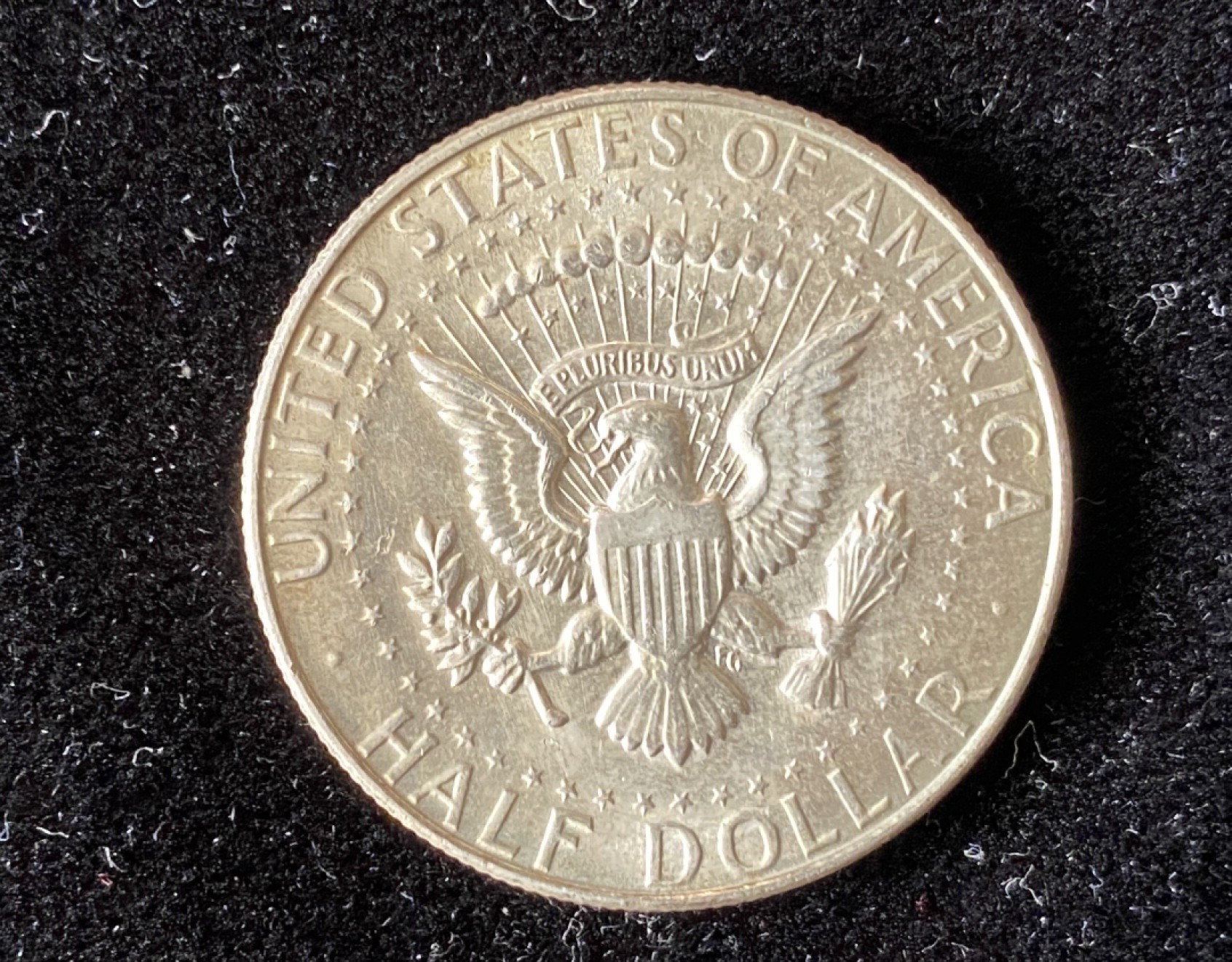 Chase Auction 第7期 - - 中外纸币、硬币、民国钞联拍！ 1969年美国0.5美元银币一枚，肯尼迪头像！重12克！