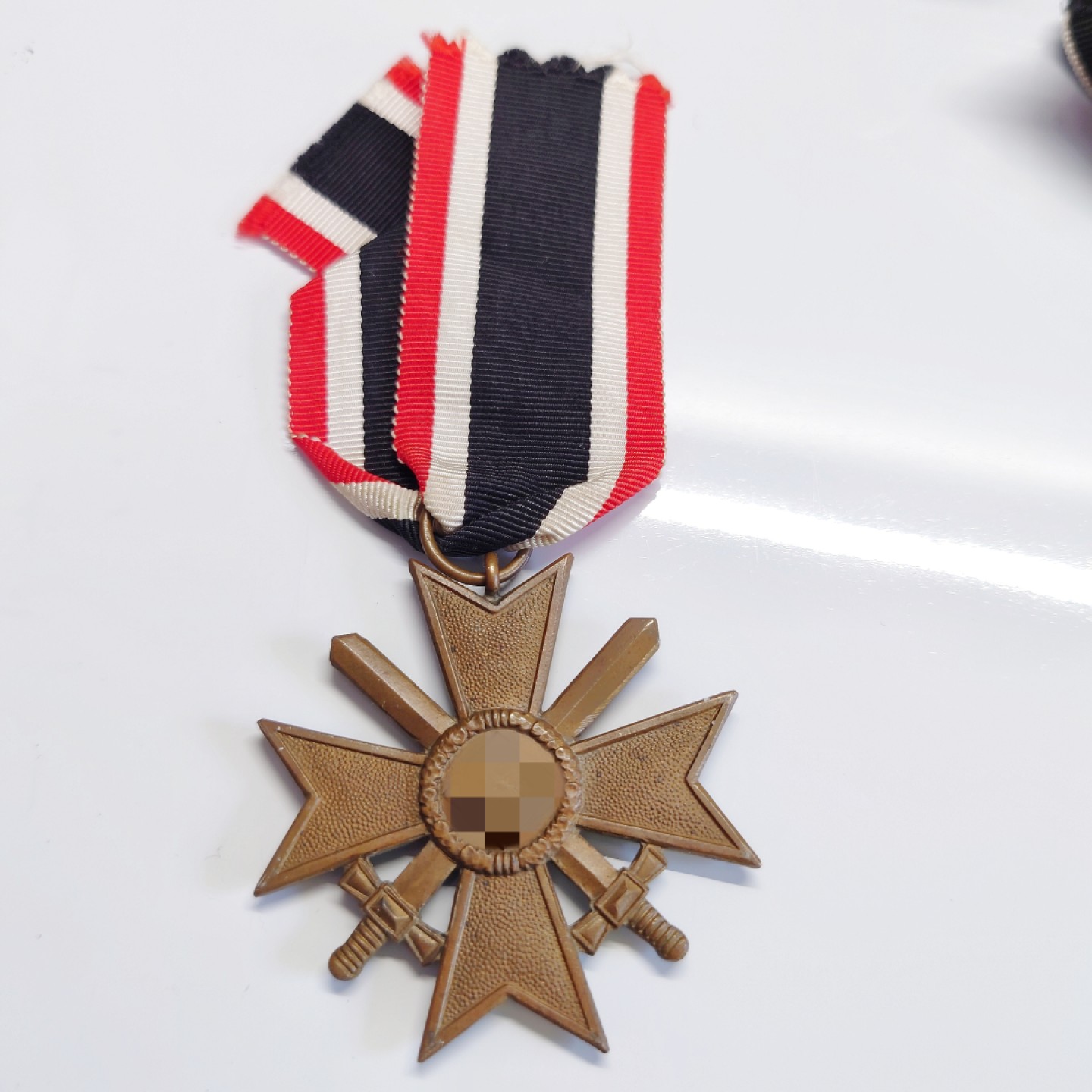 勋章奖章交易所04月17日拍卖  德国佩剑战功十字