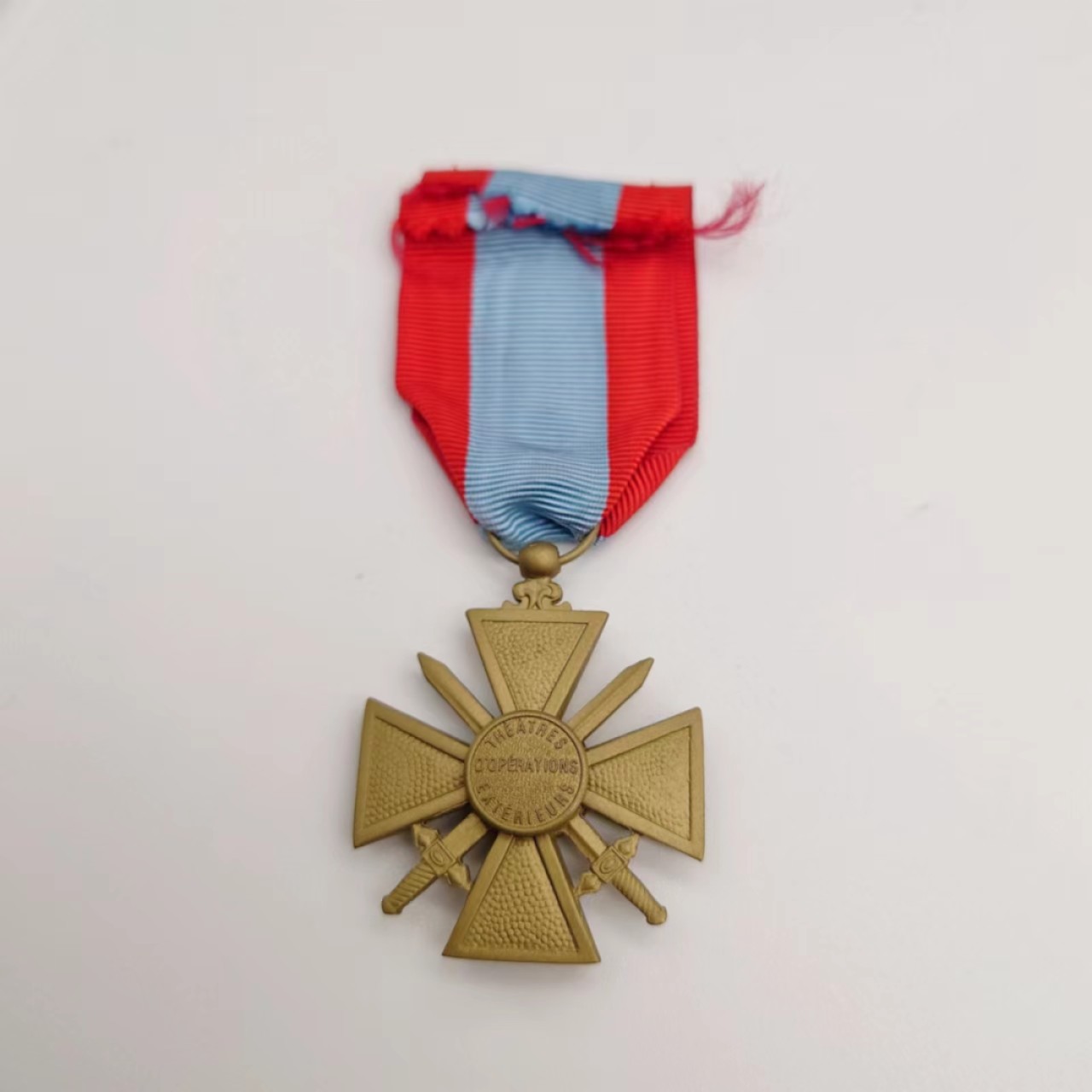 勋章奖章交易所04月17日拍卖 法国海外行动十字奖章