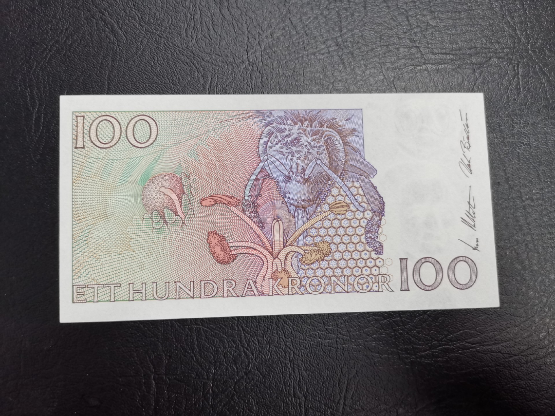 《张总收藏》55期——外币靓号 瑞典100克朗UNC 初版林奈 2000年