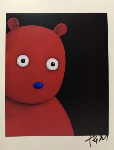 零元拍：艺术家张占占亲笔签名经典红色小熊PUPU复制原画。拍品不含装裱及小熊摆件