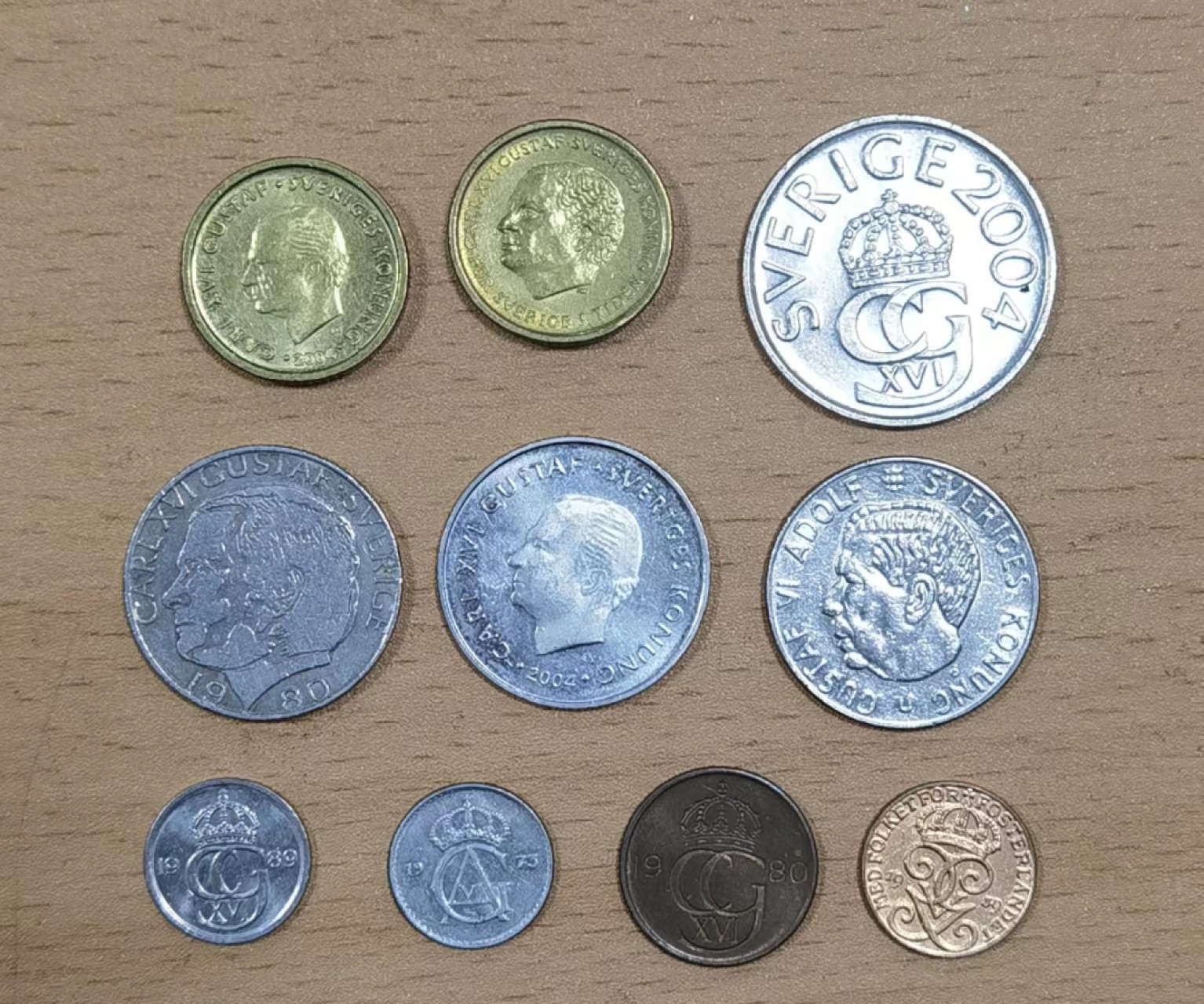 北京马甸外币专卖微拍第七十三期，非贵金属外国纪念币，流通币专场，陆续上新欢迎光临 瑞典10枚不重样