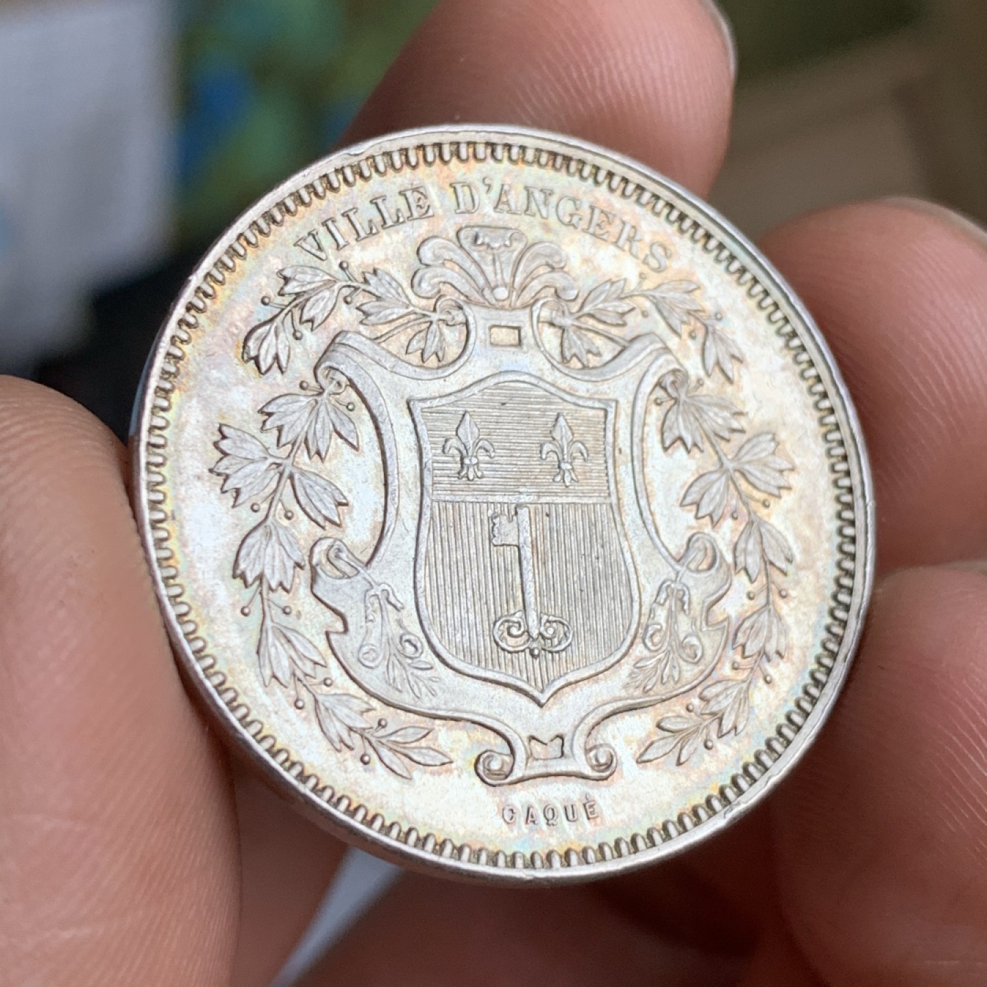 《竞宝斋》第49场-本周日，周一2场连拍（全场不限金额包邮） MS品质 1890-1900 法国储蓄银行 共济会大眼睛 银质 圆形代币12.2克 30.4mm 淡彩包浆 细节很好蜜蜂栩栩如生 丰饶角 银标