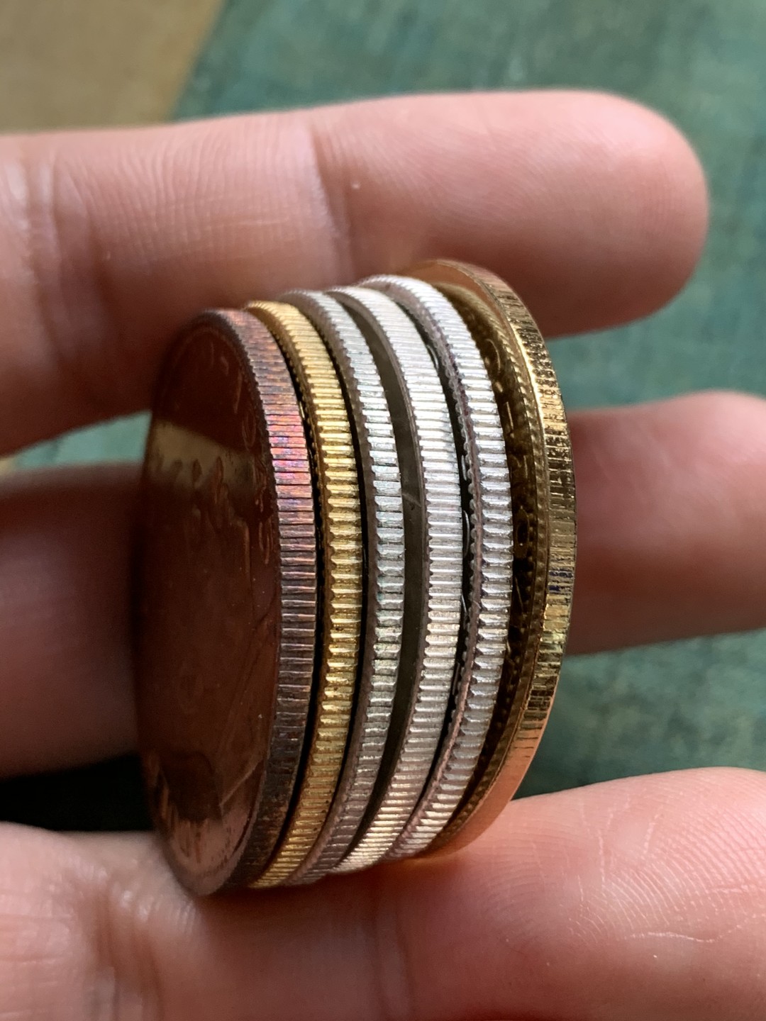 《竞宝斋》第49场-本周日，周一2场连拍（全场不限金额包邮） 元首头像纪念章5枚、墨索里尼头像纪念章1枚（共6枚），其中一枚正面元首头像、背面墨索里尼头像的很少见