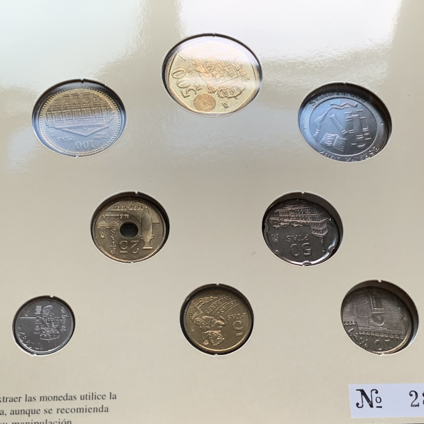 《竞宝斋》第49场-本周日，周一2场连拍（全场不限金额包邮） 西班牙 1997年 卡装8枚装套币