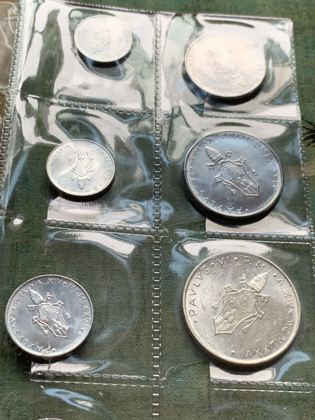 《竞宝斋》第49场-本周日，周一2场连拍（全场不限金额包邮） 梵蒂冈1976年8枚套和1978年7枚套，2枚500里拉为银币