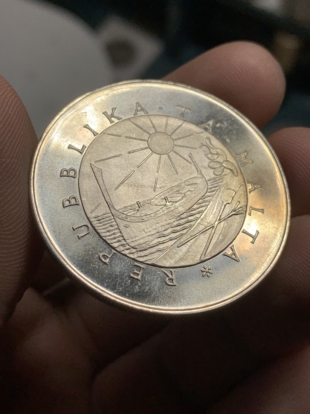 《竞宝斋》第49场-本周日，周一2场连拍（全场不限金额包邮） 马耳他1975年圣阿加塔城堡和小船4镑大银币 少见