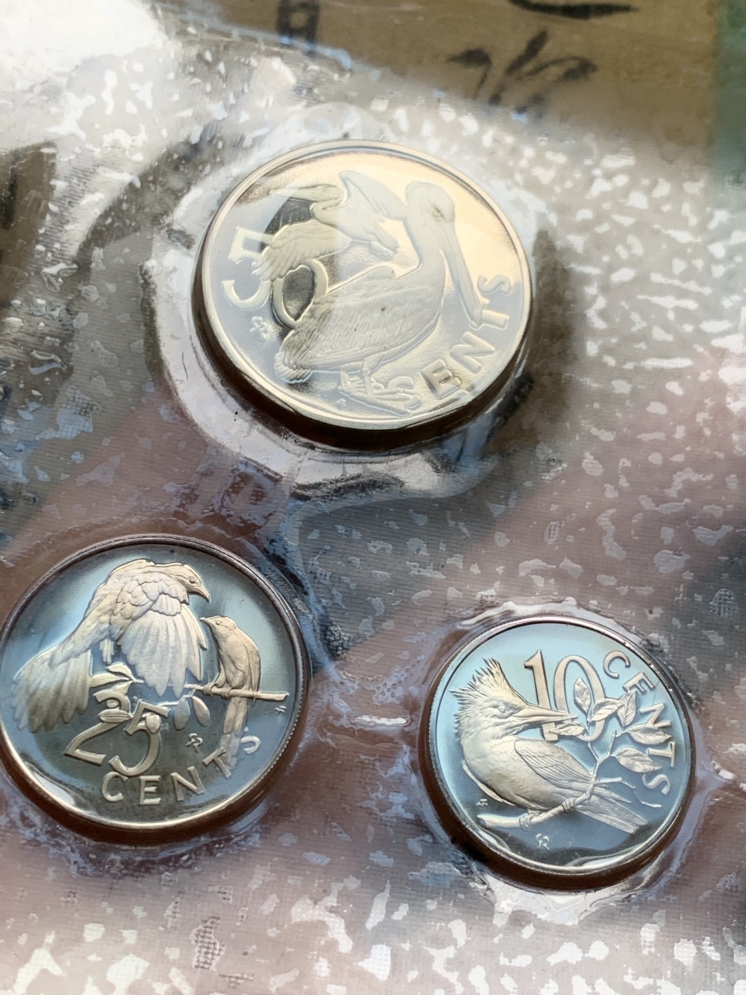 《竞宝斋》第49场-本周日，周一2场连拍（全场不限金额包邮） 英属 维京群岛  1973年 盒装 6枚装套币  含一枚25.7克925大银币  原封未氧化 状态一流