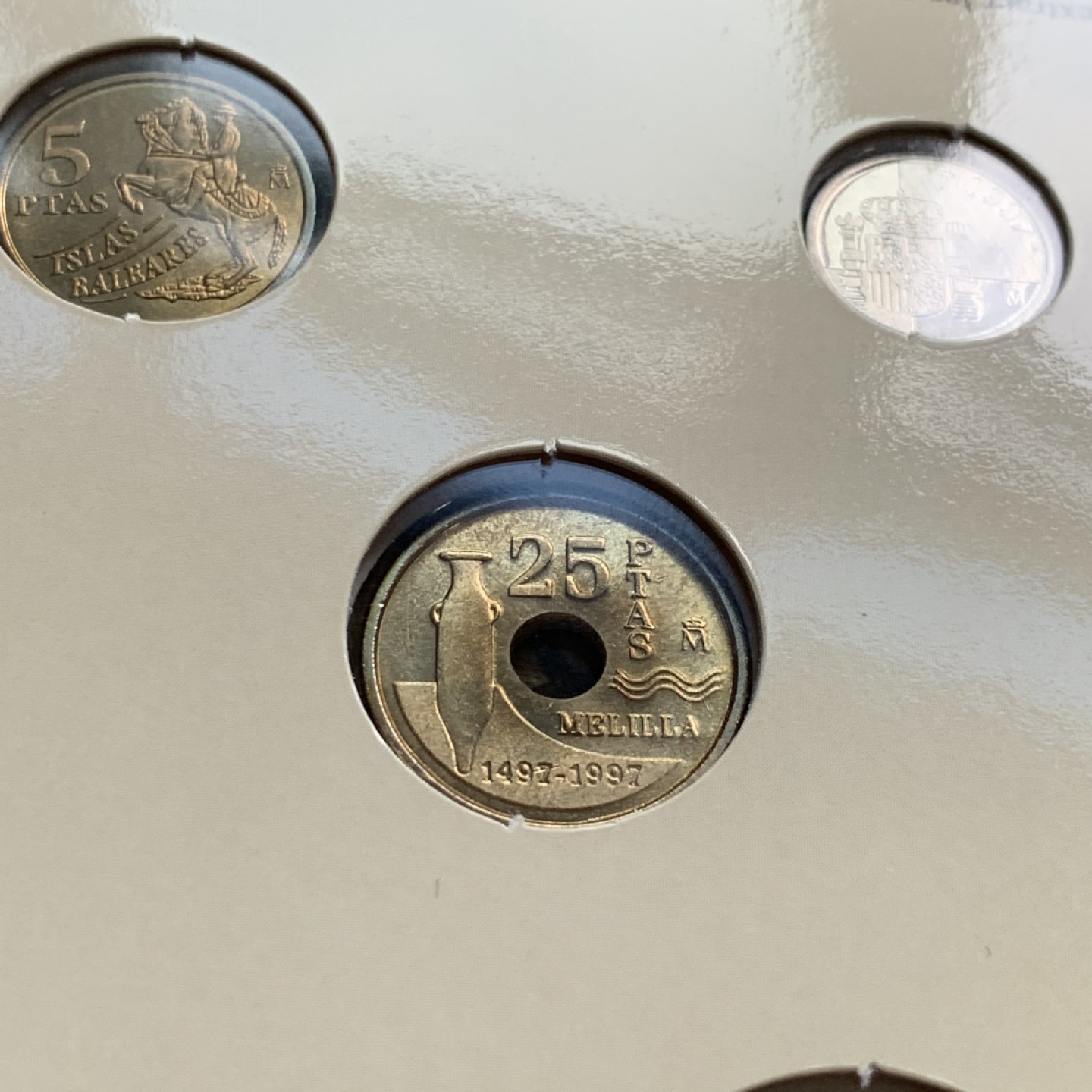 《竞宝斋》第49场-本周日，周一2场连拍（全场不限金额包邮） 西班牙 1997年 卡装8枚装套币