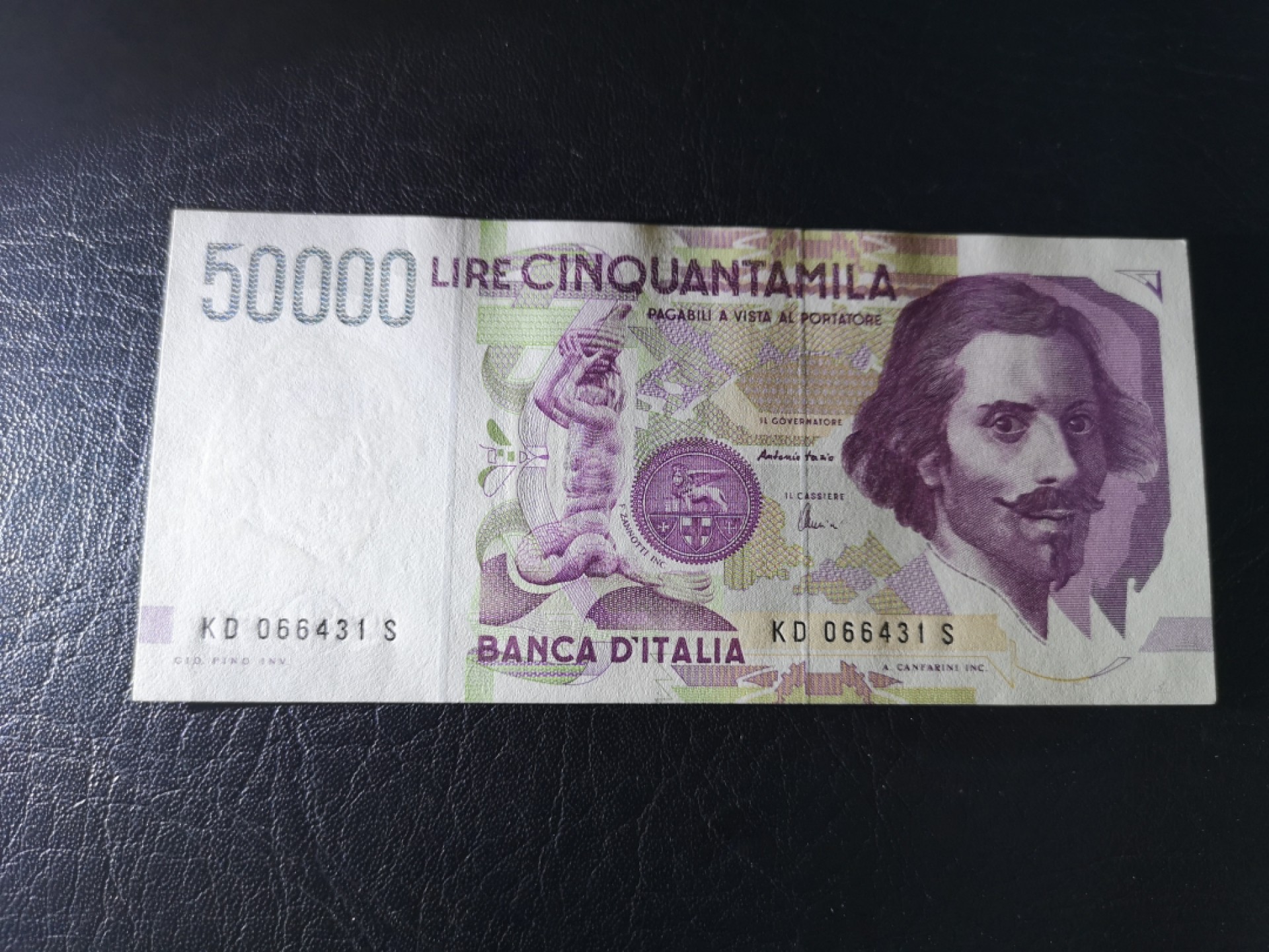 《外钞收藏家》第一百七十五期拍卖 1992年意大利5万里拉 全新 角稍微有点钝