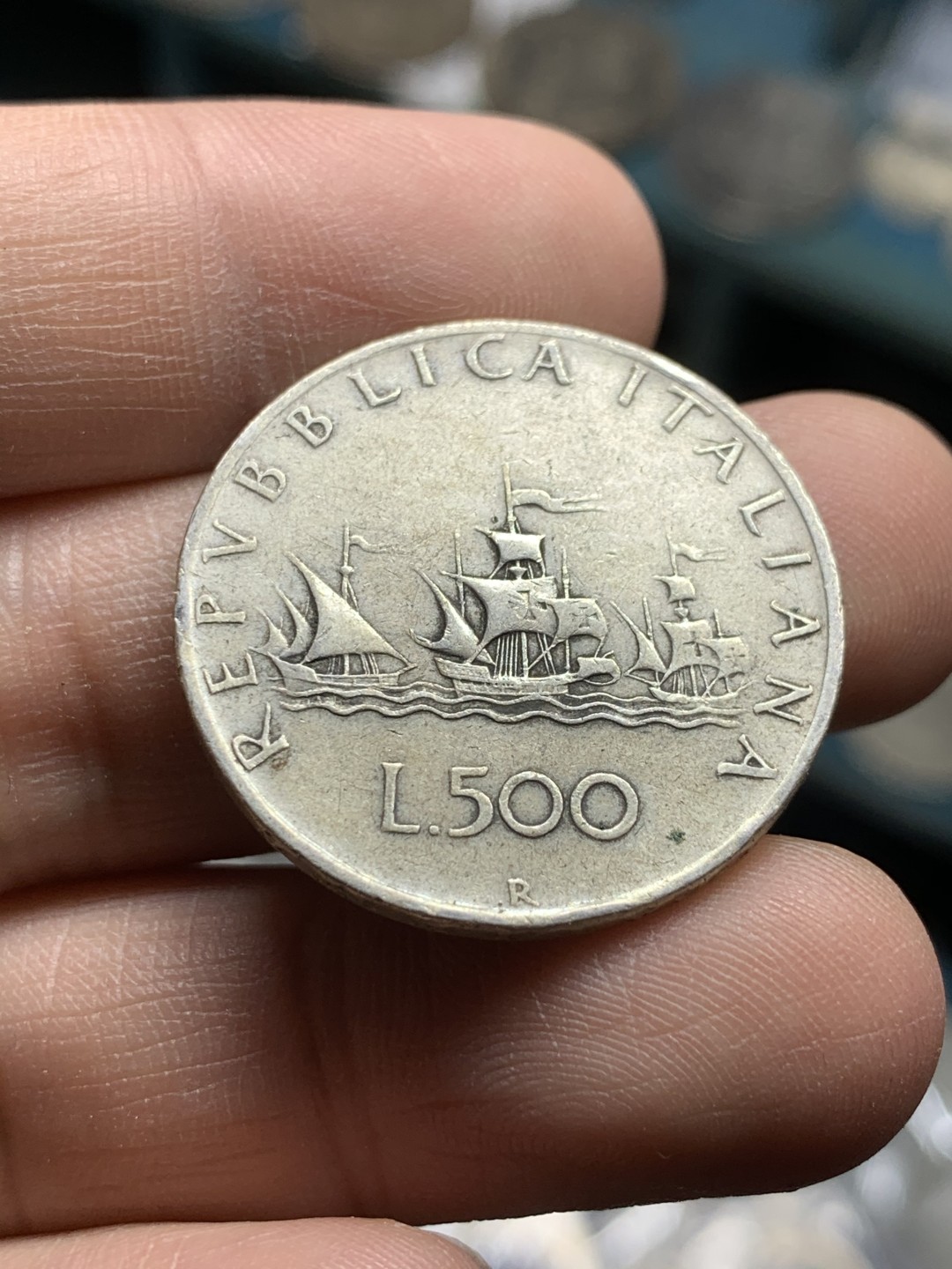 《竞宝斋》第49场-本周日，周一2场连拍（全场不限金额包邮） 1961年意大利帆船500里拉银币