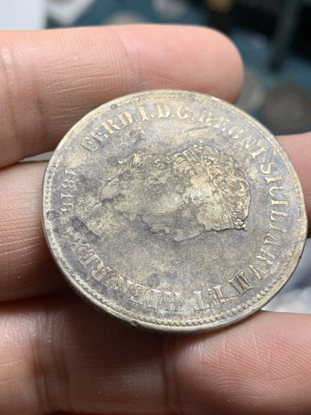 《竞宝斋》第49场-本周日，周一2场连拍（全场不限金额包邮） 1818年意大利两西西里王国波旁王朝费迪南多一世120G原味  大银币