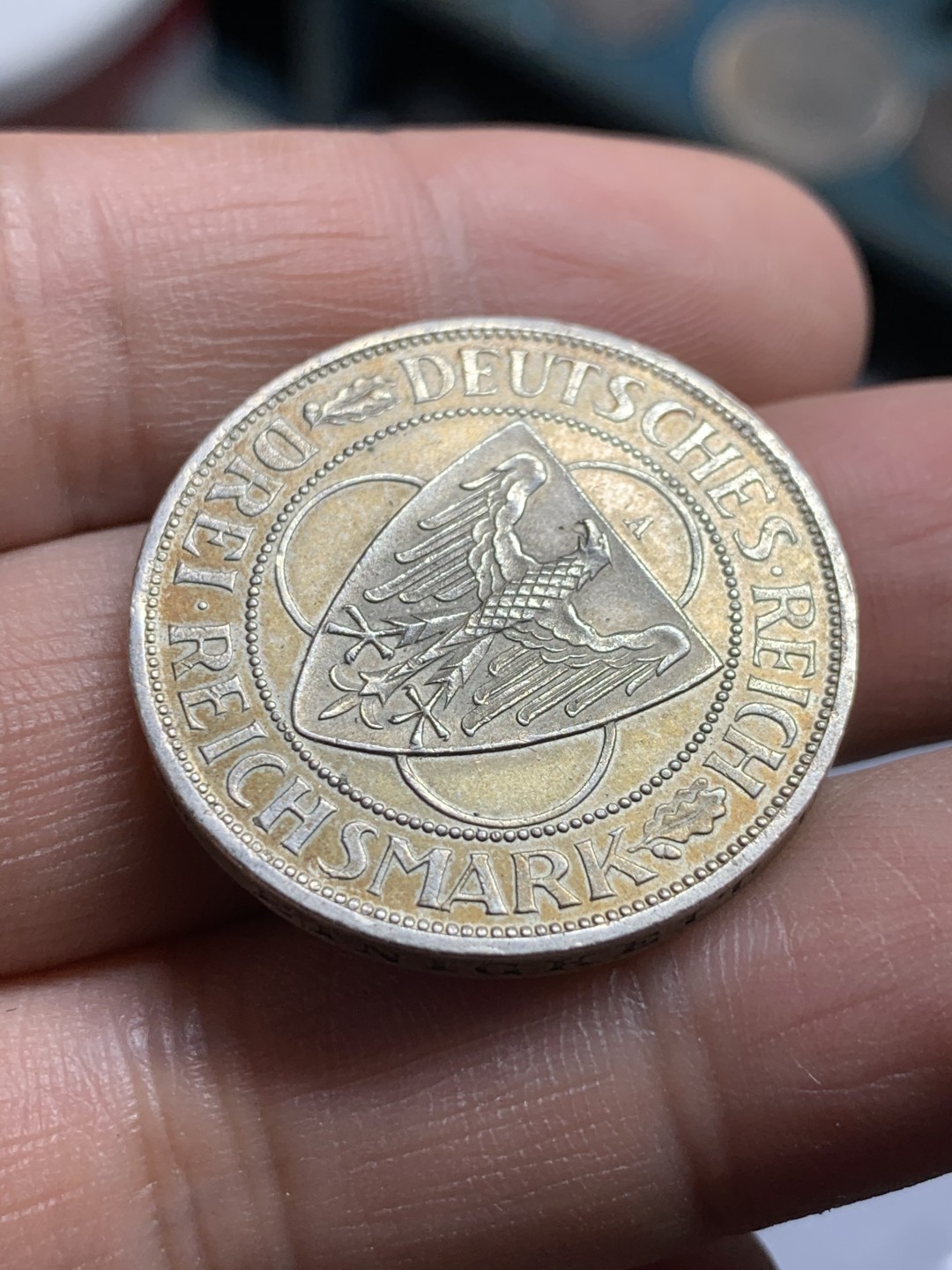 《竞宝斋》第49场-本周日，周一2场连拍（全场不限金额包邮） 德国魏玛共和国1930-A年 鹰桥 3马克 带彩原味好品 银币 稀少品种