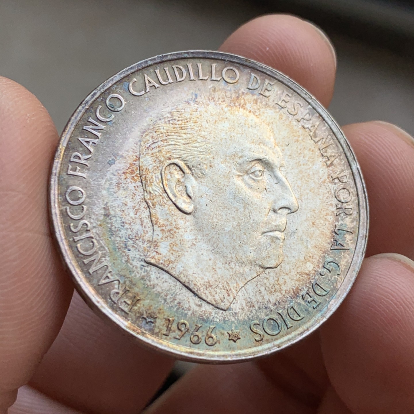 《竞宝斋》第49场-本周日，周一2场连拍（全场不限金额包邮） MS级 超级五彩包浆 西班牙1966年  独裁者 100比塞塔银币18.9克