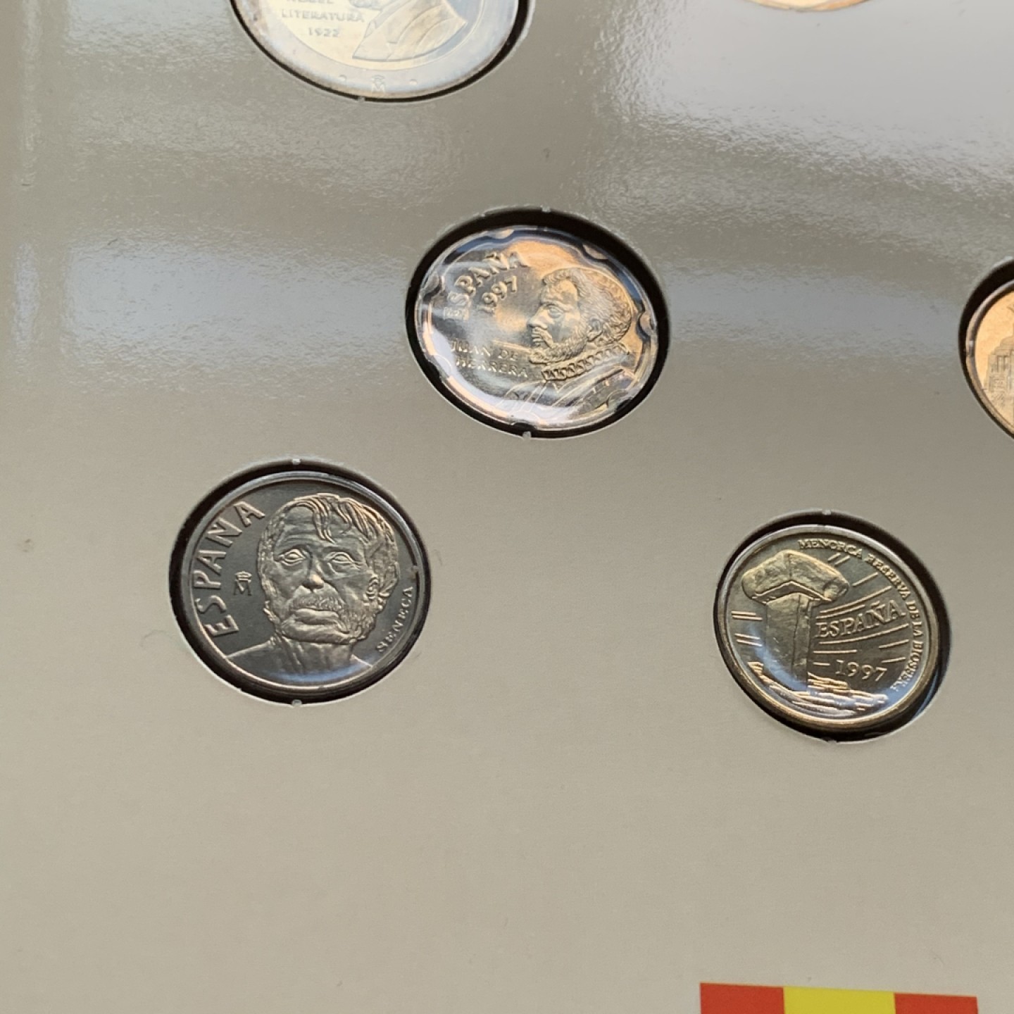 《竞宝斋》第49场-本周日，周一2场连拍（全场不限金额包邮） 西班牙 1997年 卡装8枚装套币