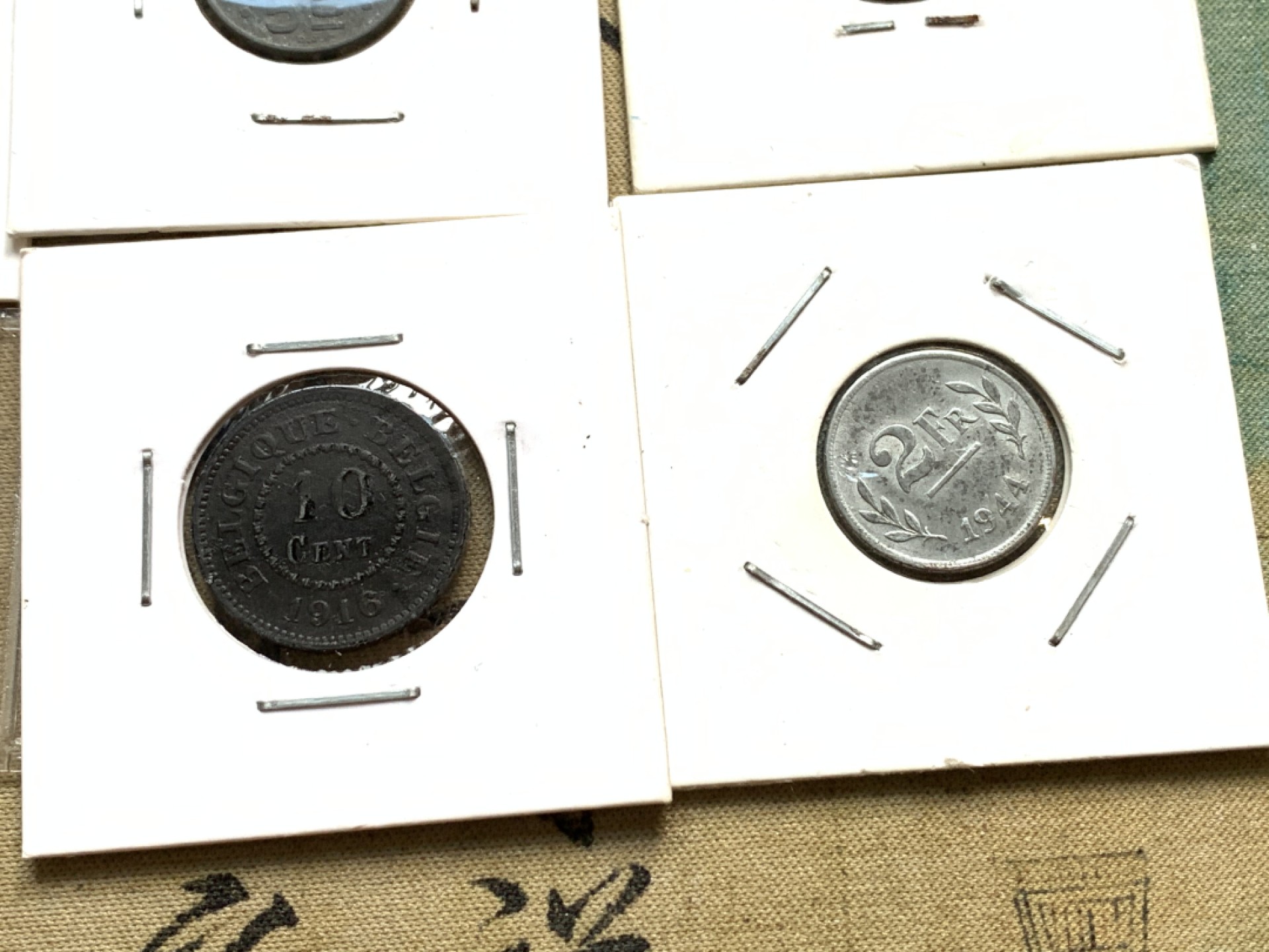 《竞宝斋》第49场-本周日，周一2场连拍（全场不限金额包邮） 一战二战德占比利时一套锌币铜币11枚 战争期间铜镍稀缺，只能用锌来替代铸币材料