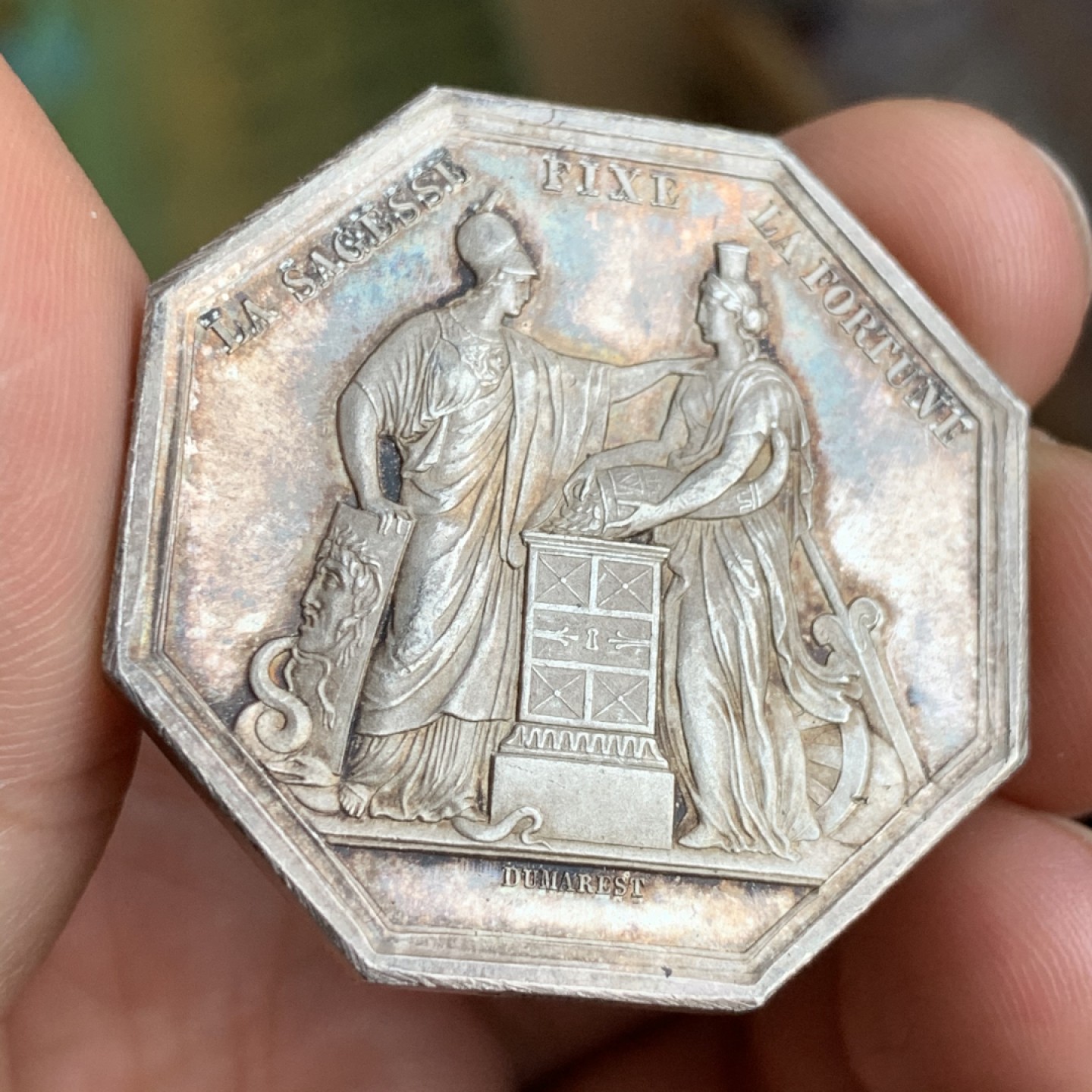 《竞宝斋》第49场-本周日，周一2场连拍（全场不限金额包邮） 非常漂亮的一枚  法国 1845-1860年邮储银行 大型八角银质代币 对角39.5mm，重25.8克 手指边铭 +银标 细节优秀 