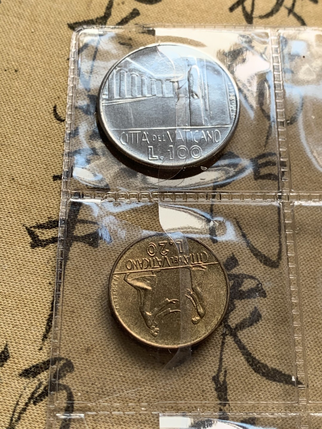 《竞宝斋》第49场-本周日，周一2场连拍（全场不限金额包邮） 梵蒂冈1976年8枚套和1978年7枚套，2枚500里拉为银币